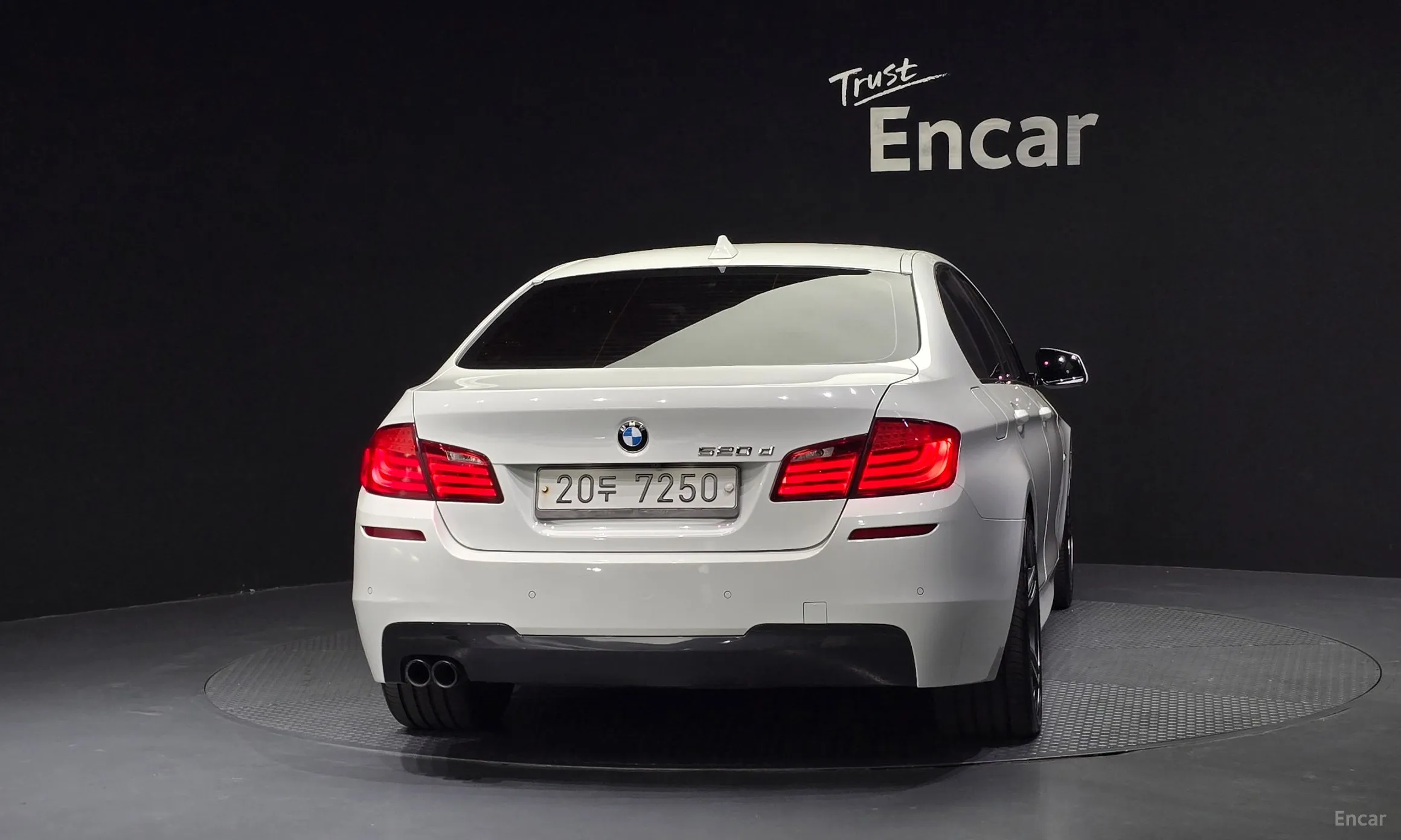 BMW 5 Series (F10) превью 3