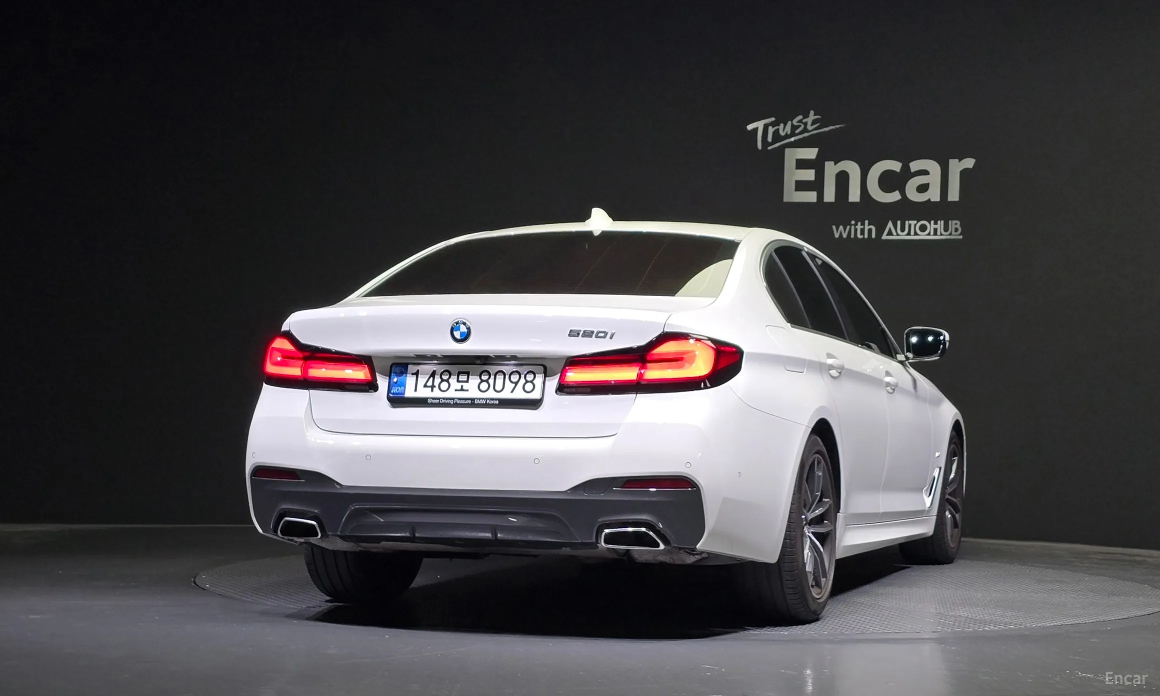 BMW 5 Series (G30) превью 3