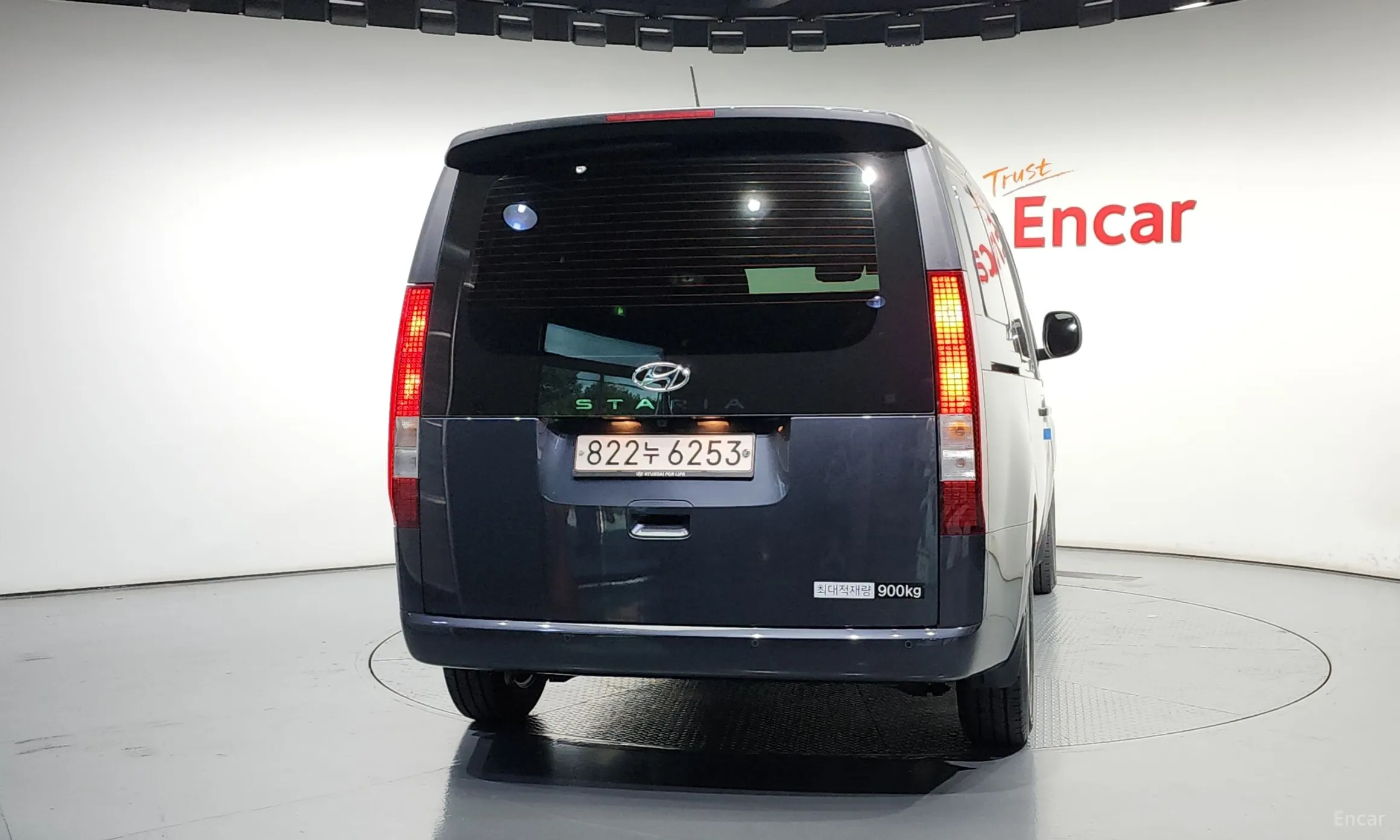 Hyundai Staria превью 3