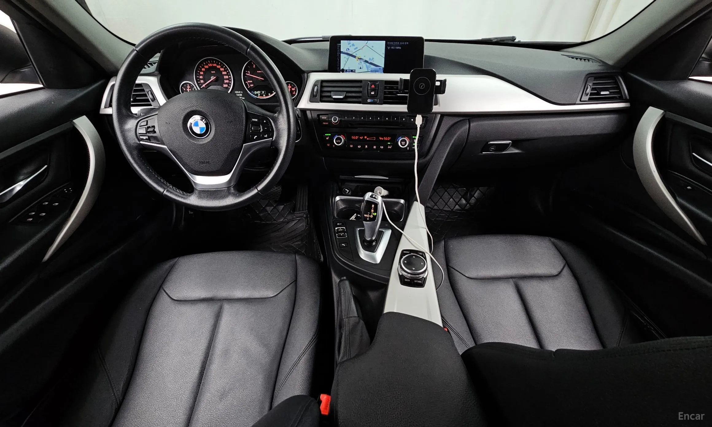 BMW 3 Series (F30) превью 4