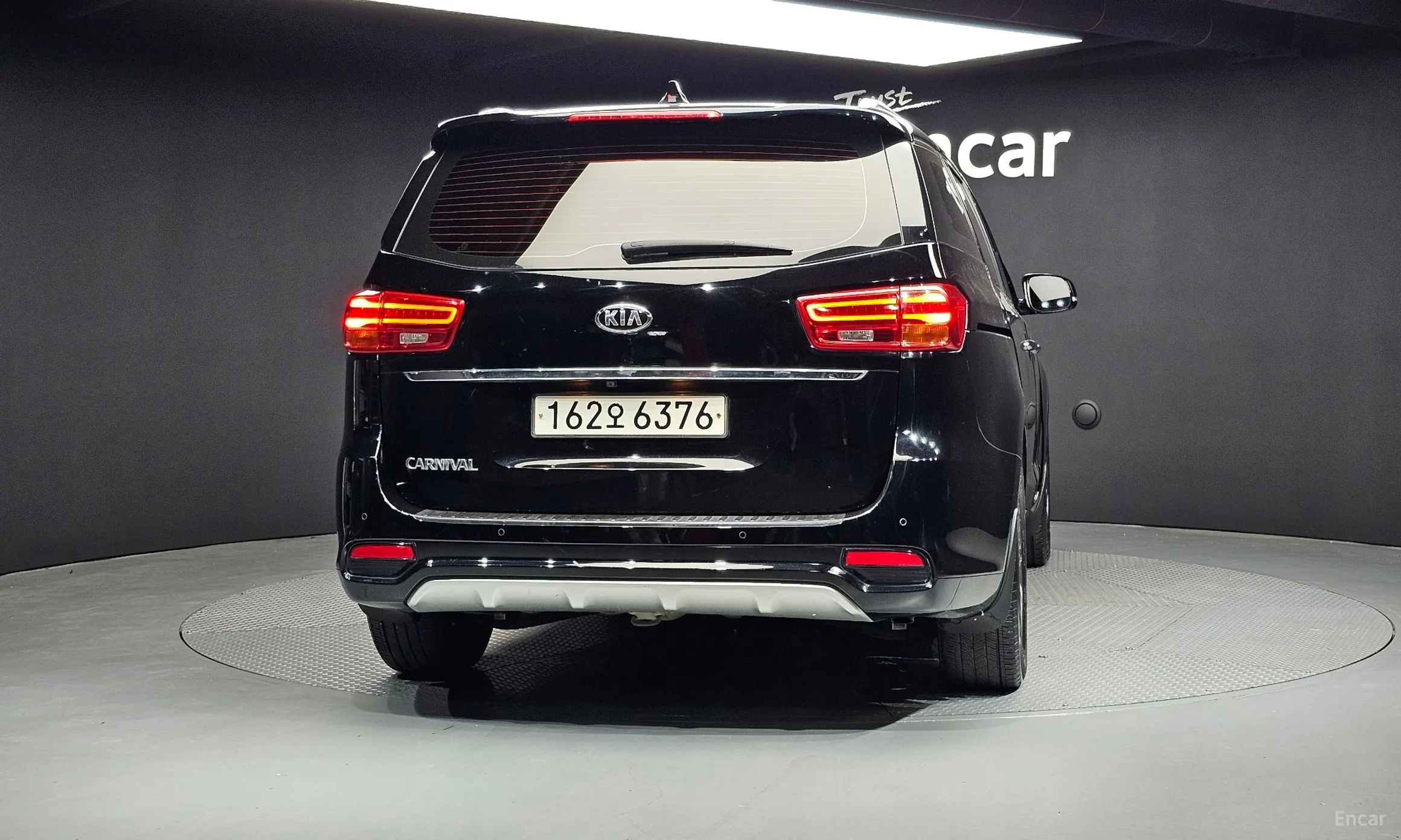 Kia Carnival превью 3