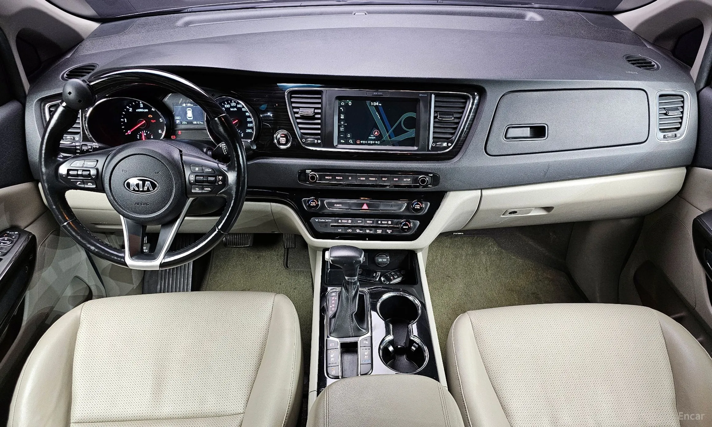 Kia Carnival превью 4