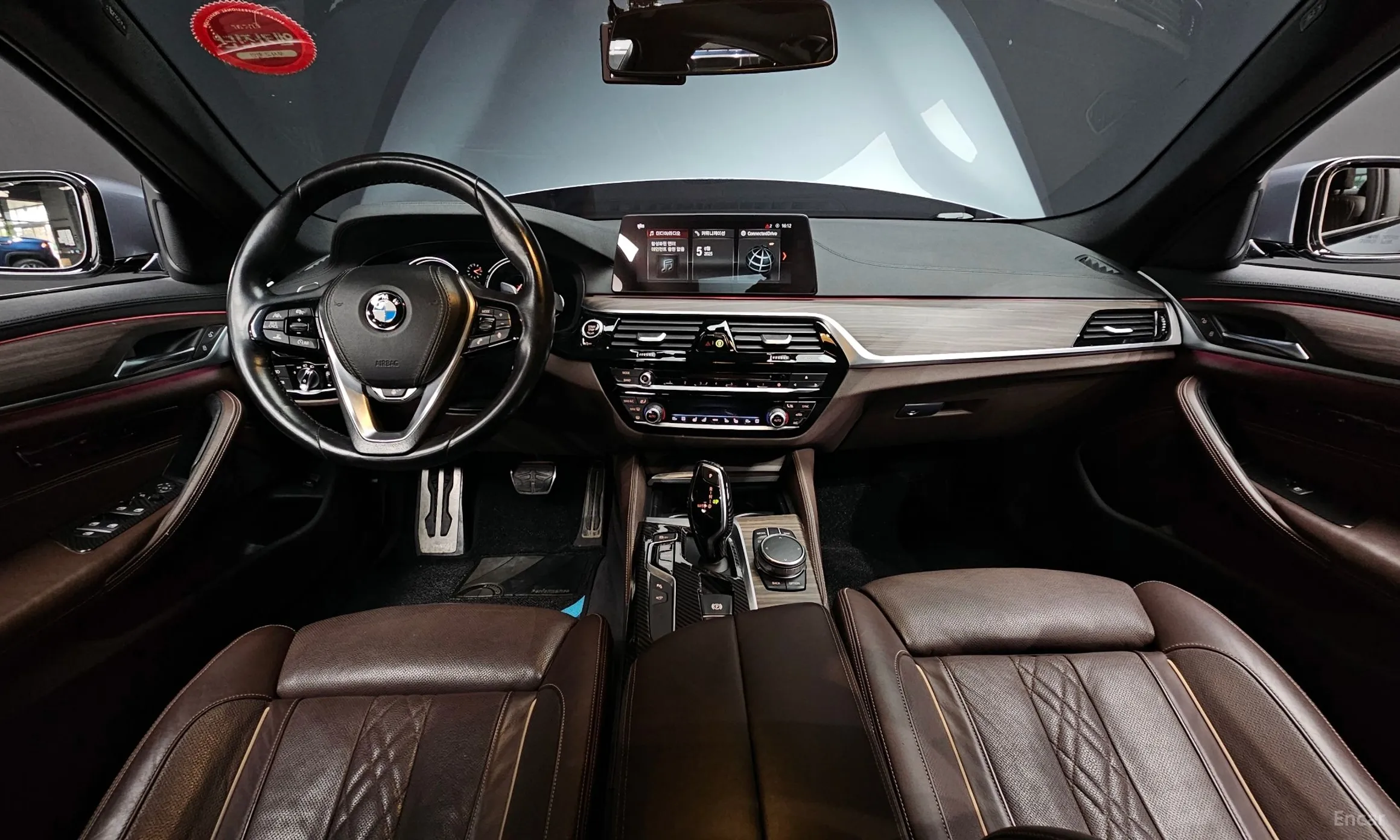 BMW 5 Series (G30) превью 4
