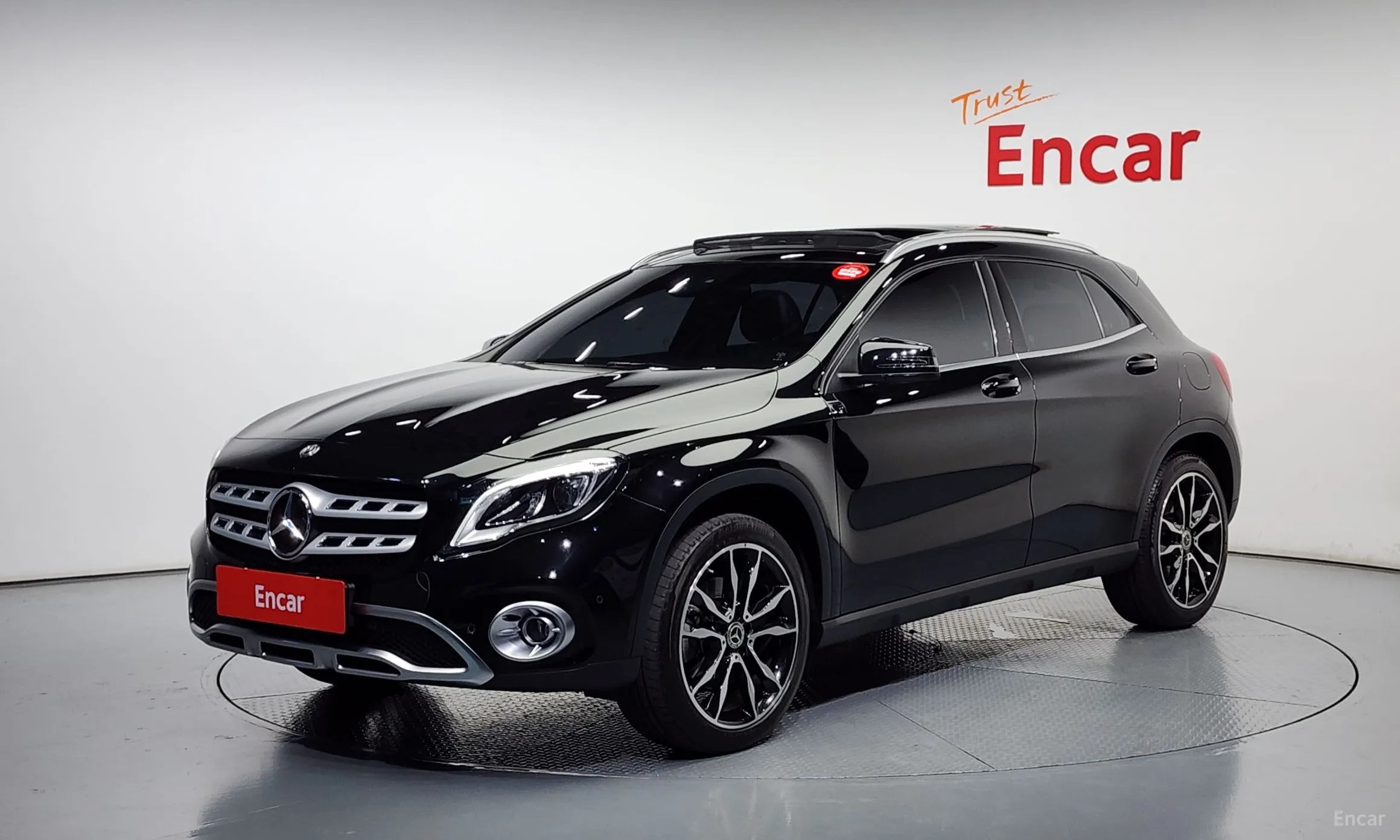 Mercedes Benz GLA-Class X156