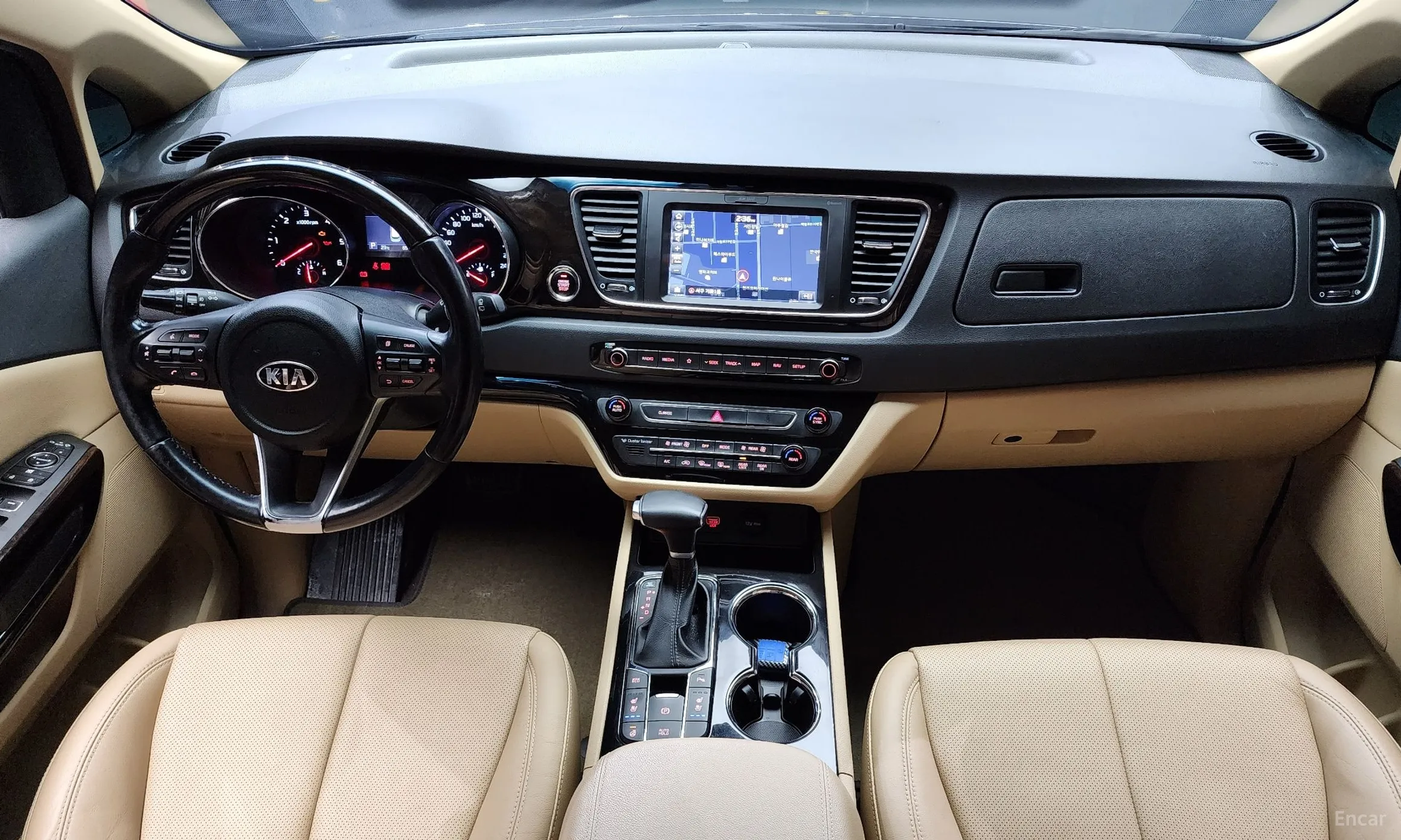 Kia Carnival превью 4