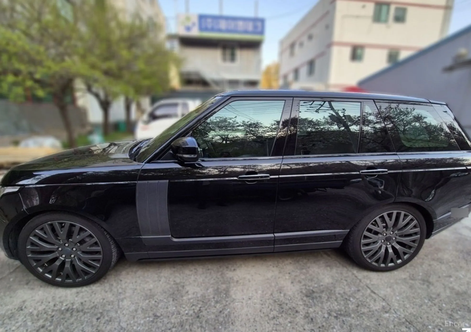 Land Rover Range Rover 4th Generation превью 3