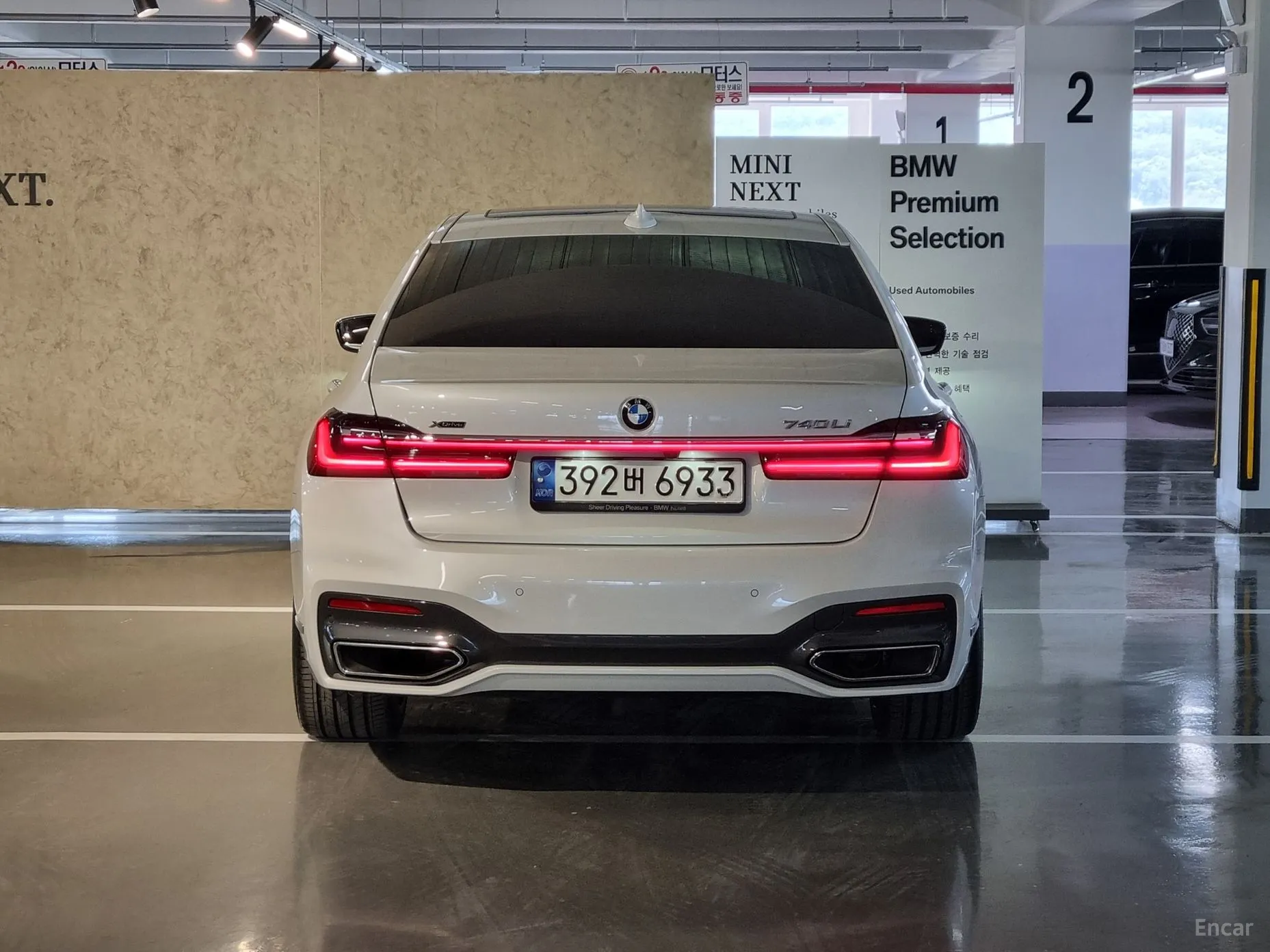 BMW 7 Series (G11) превью 3