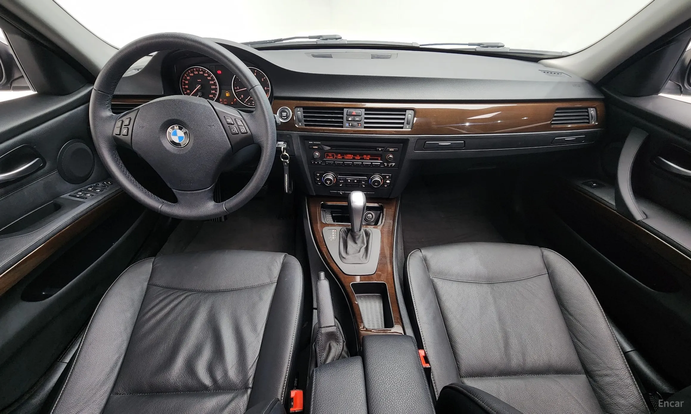BMW 3 Series (E90) превью 4