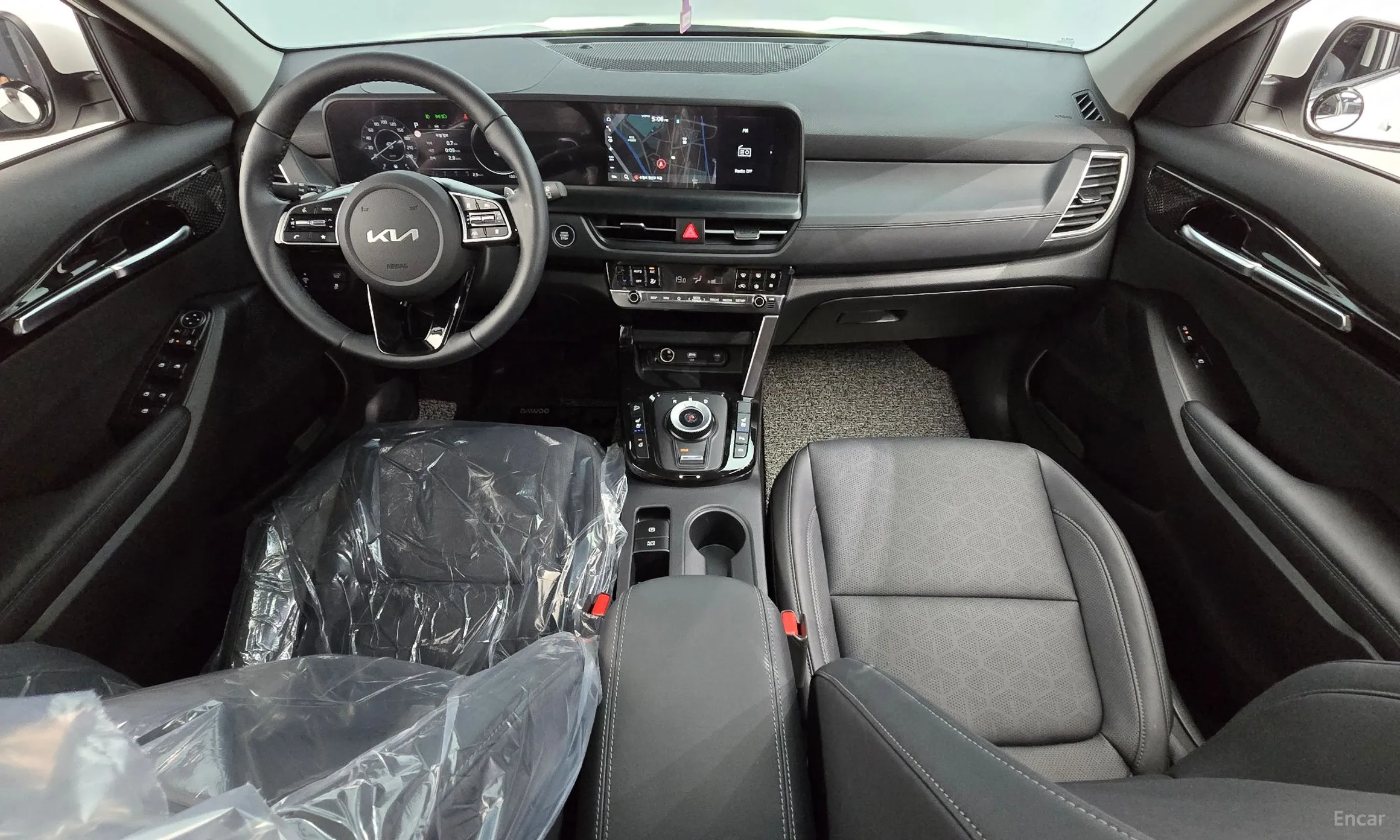 Kia Seltos превью 4