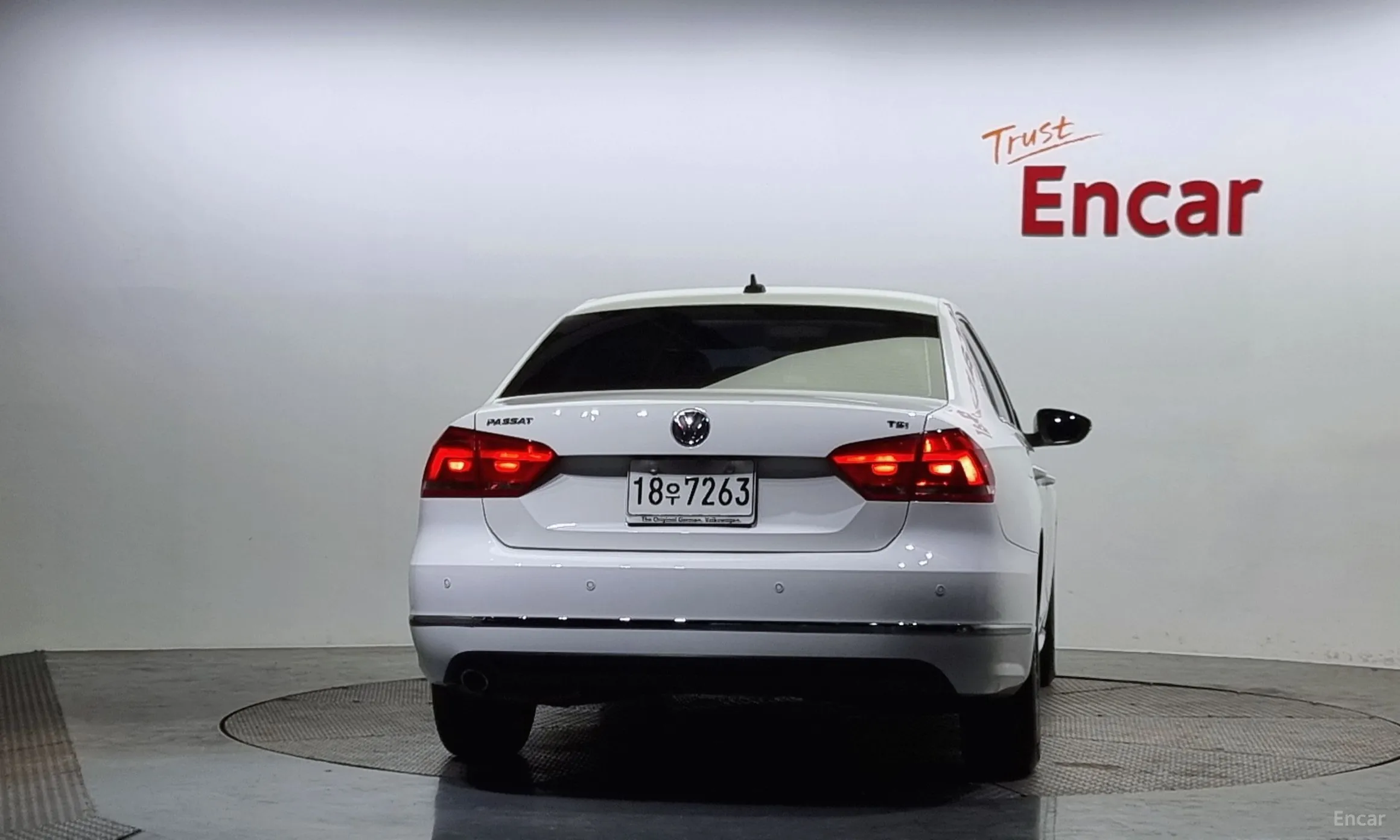 Volkswagen The New Passat превью 3