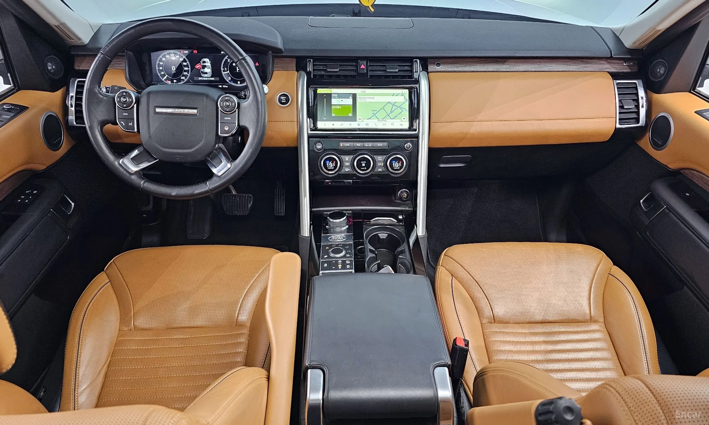 Land Rover Discovery 5 превью 4