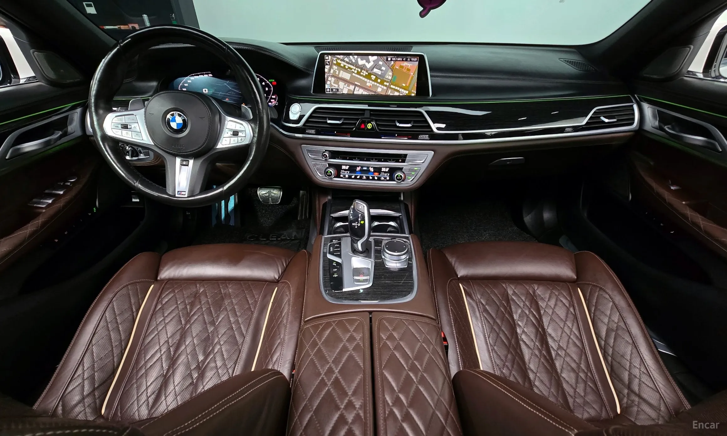 BMW 7 Series (G11) превью 4