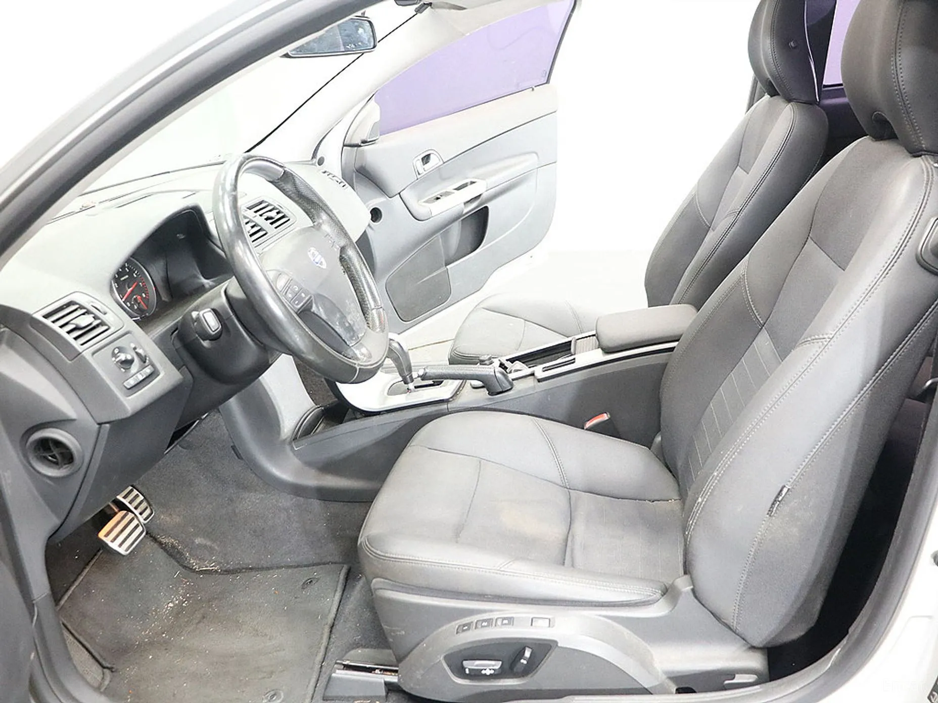 Volvo C30. превью 17