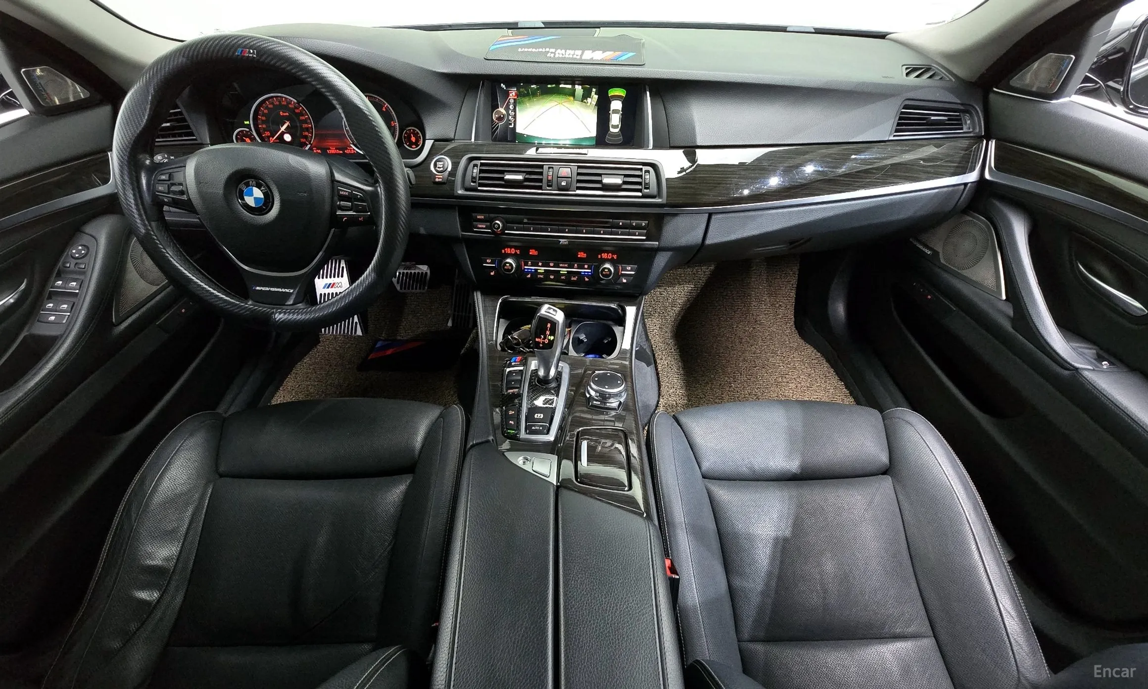 BMW 5 Series (F10) превью 4