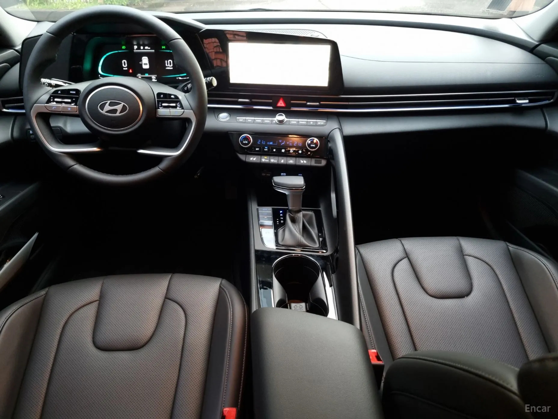 Hyundai Avante (CN7) превью 4