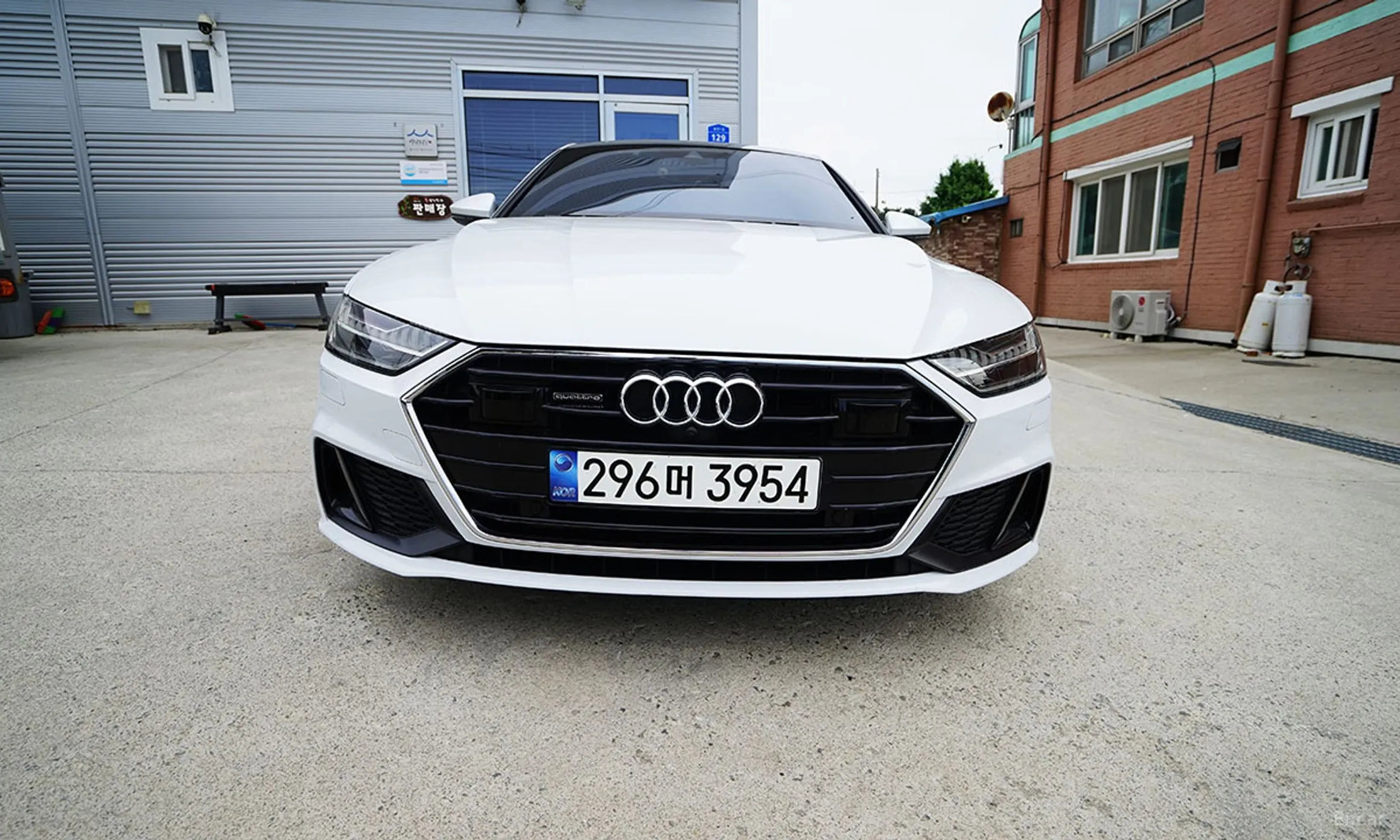 Audi A7 (4K)