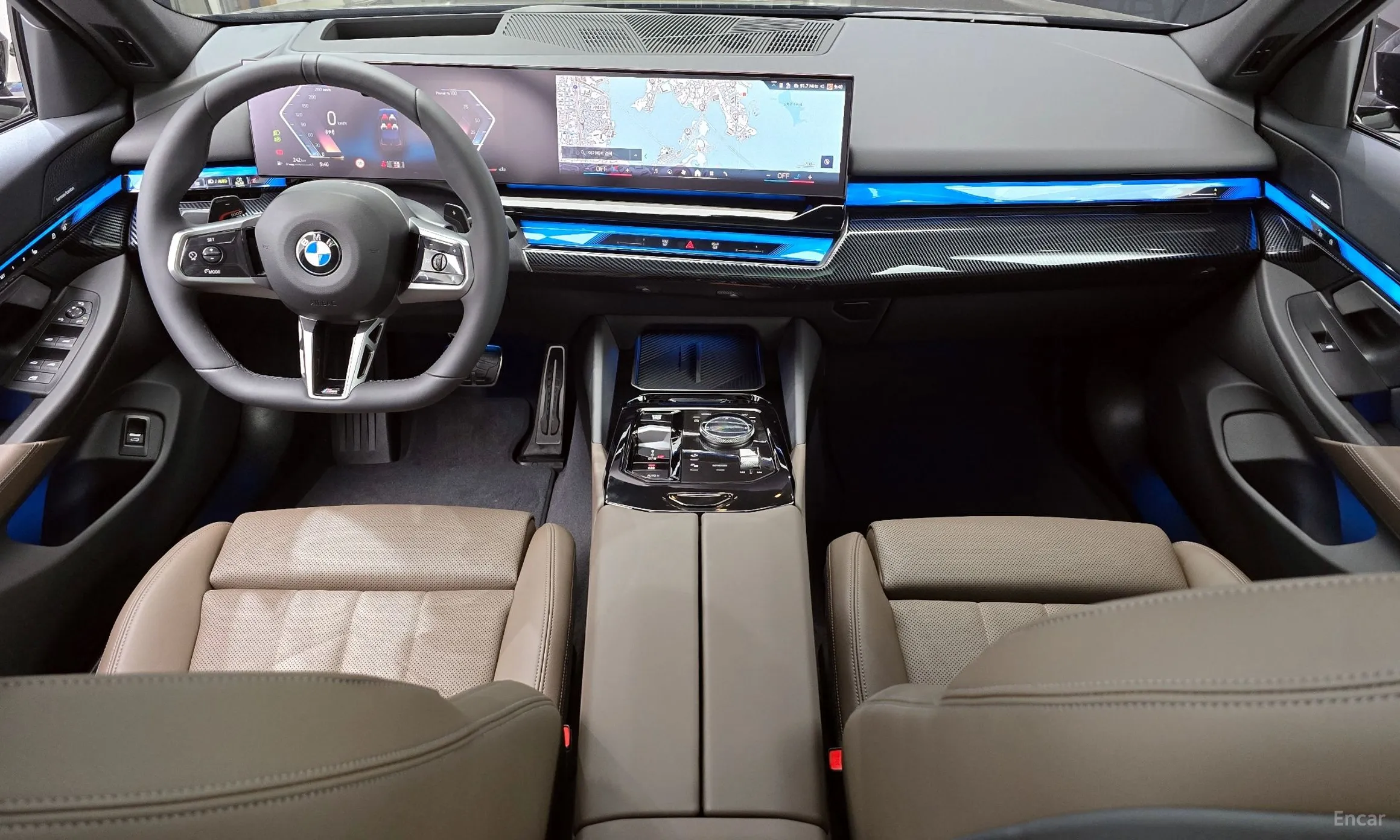 BMW 5 Series (G60) превью 4