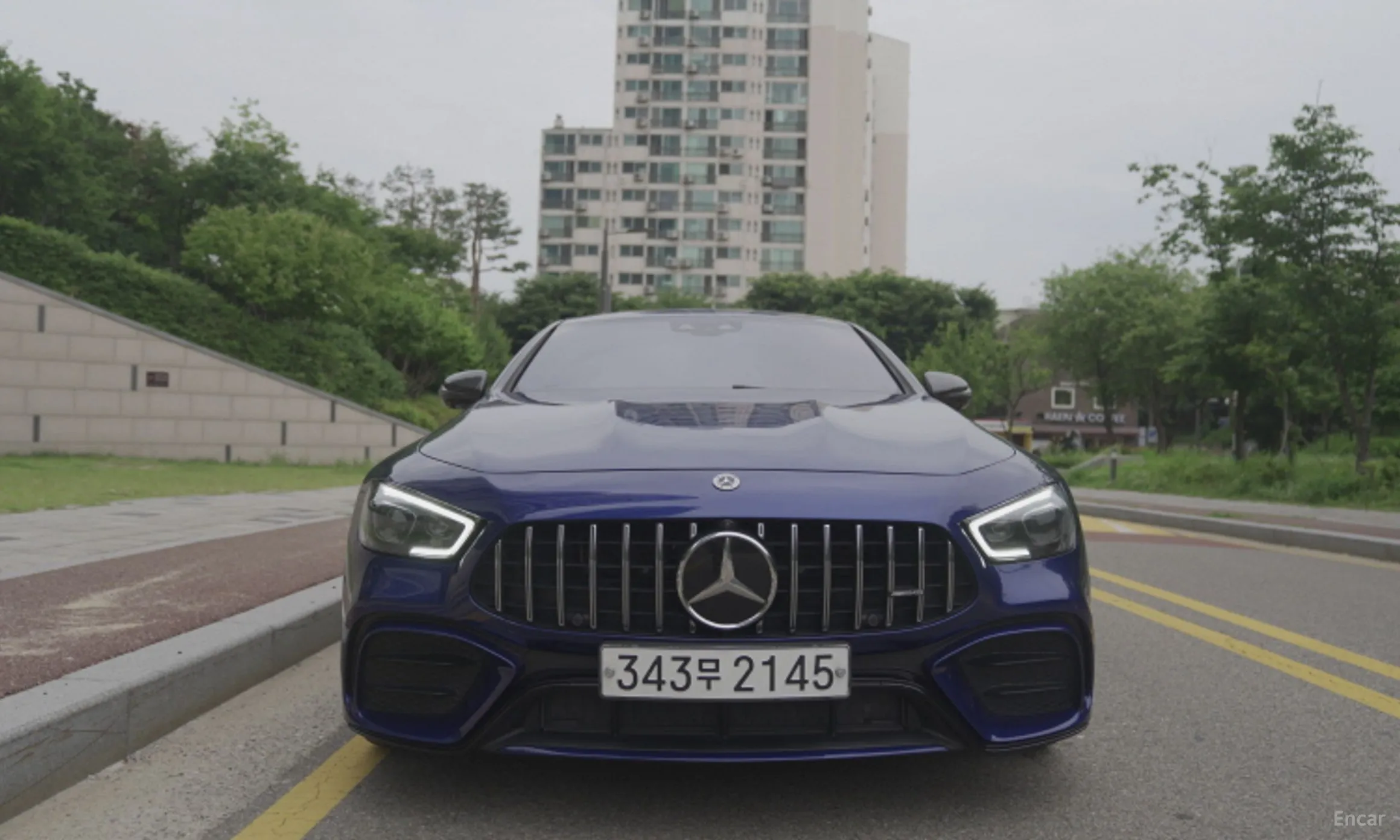 Mercedes Benz AMG GT превью 2