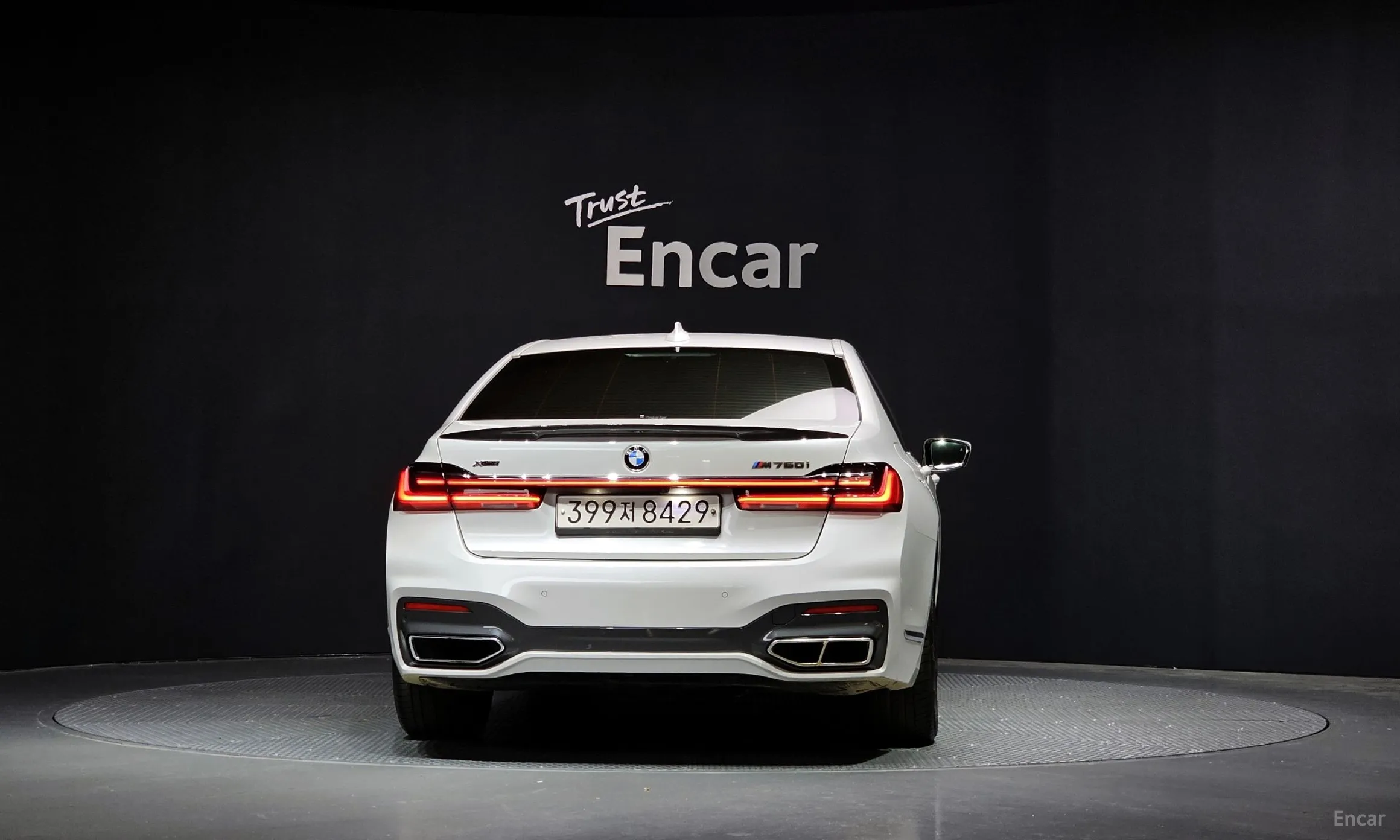 BMW 7 Series (G11) превью 3