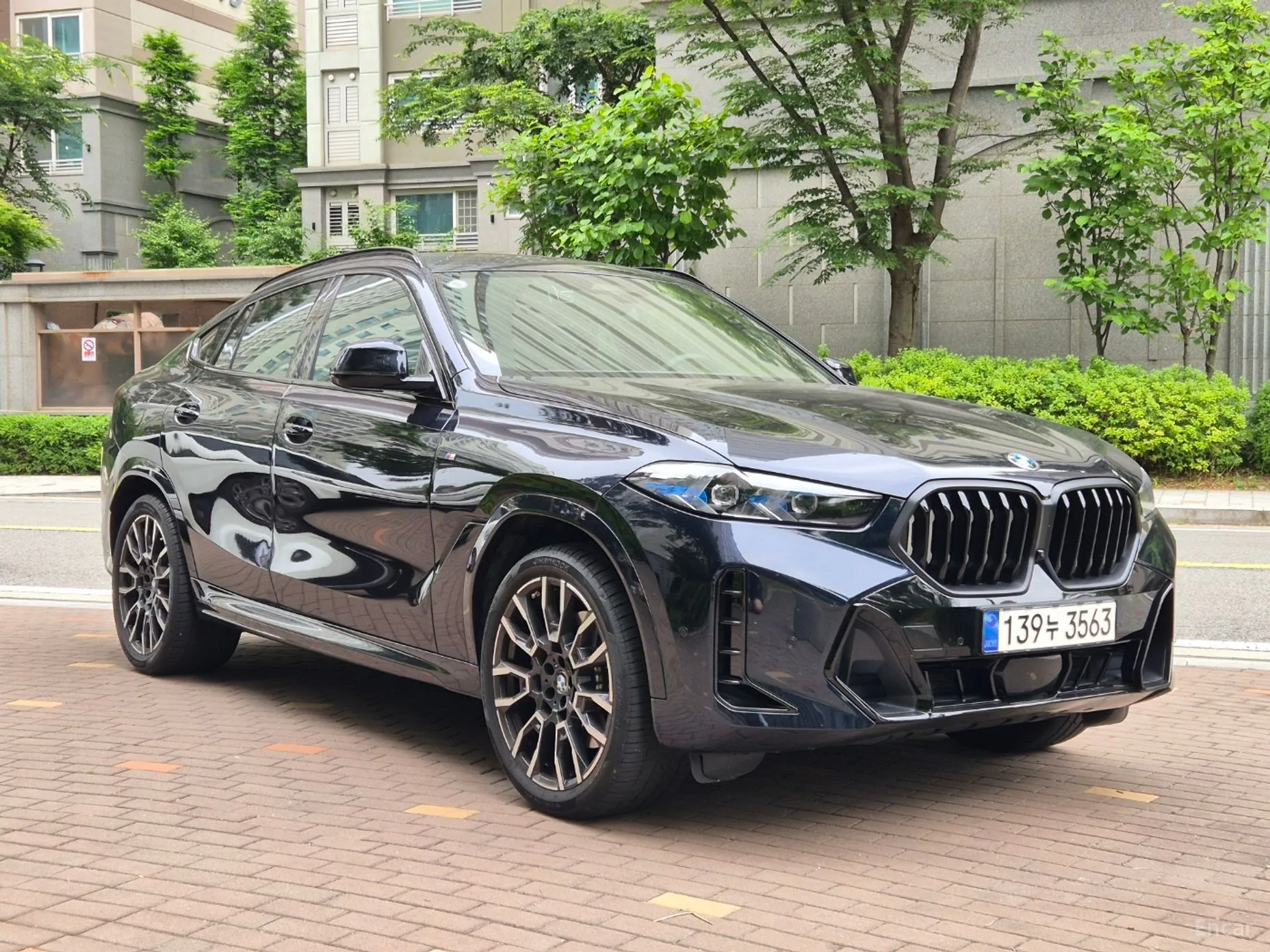 X6 (G06)
