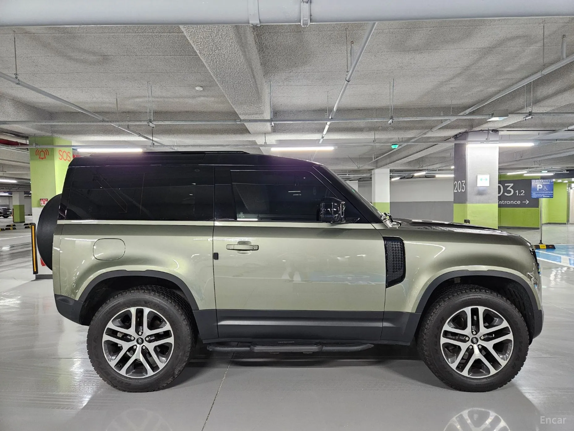 Land Rover Defender (L663)