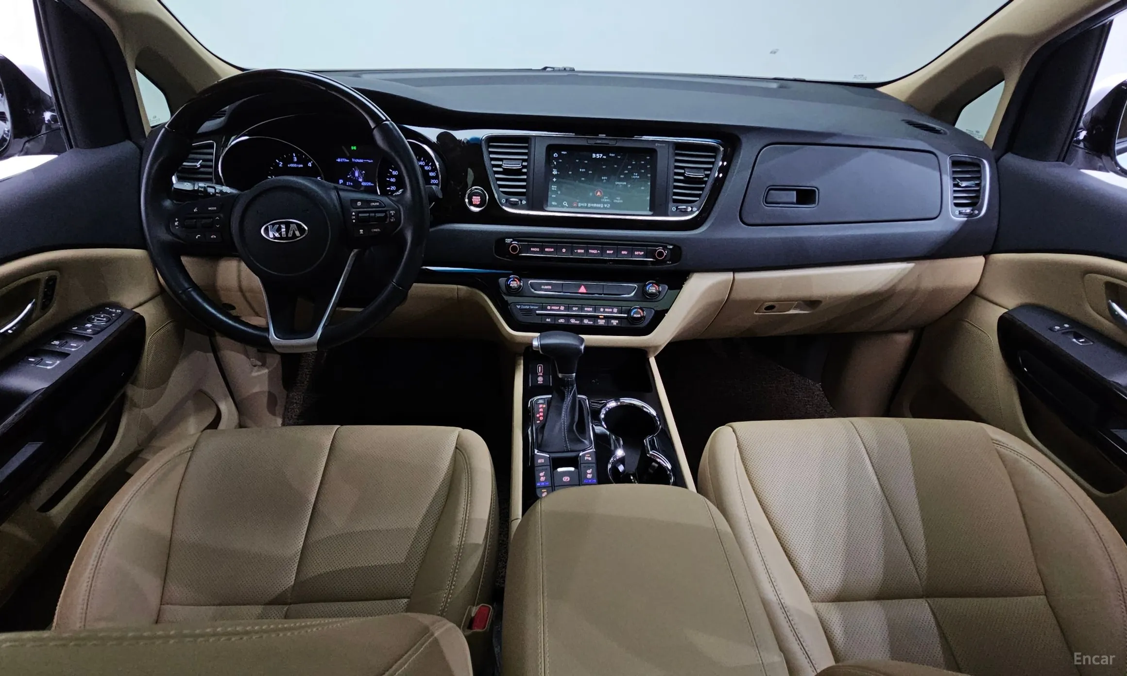 Kia Carnival превью 4