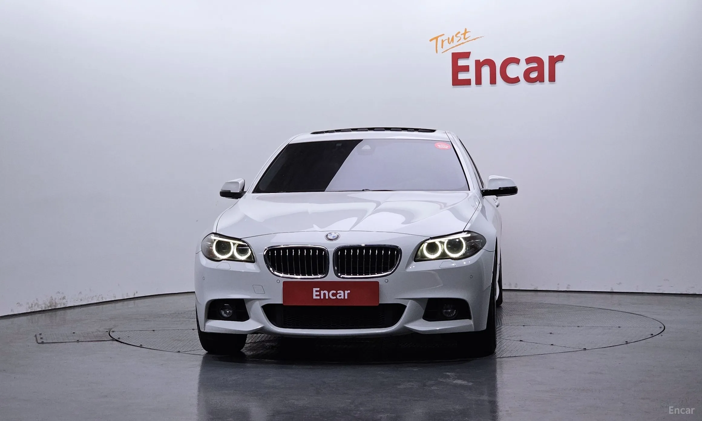 BMW 5 Series (F10) превью 2
