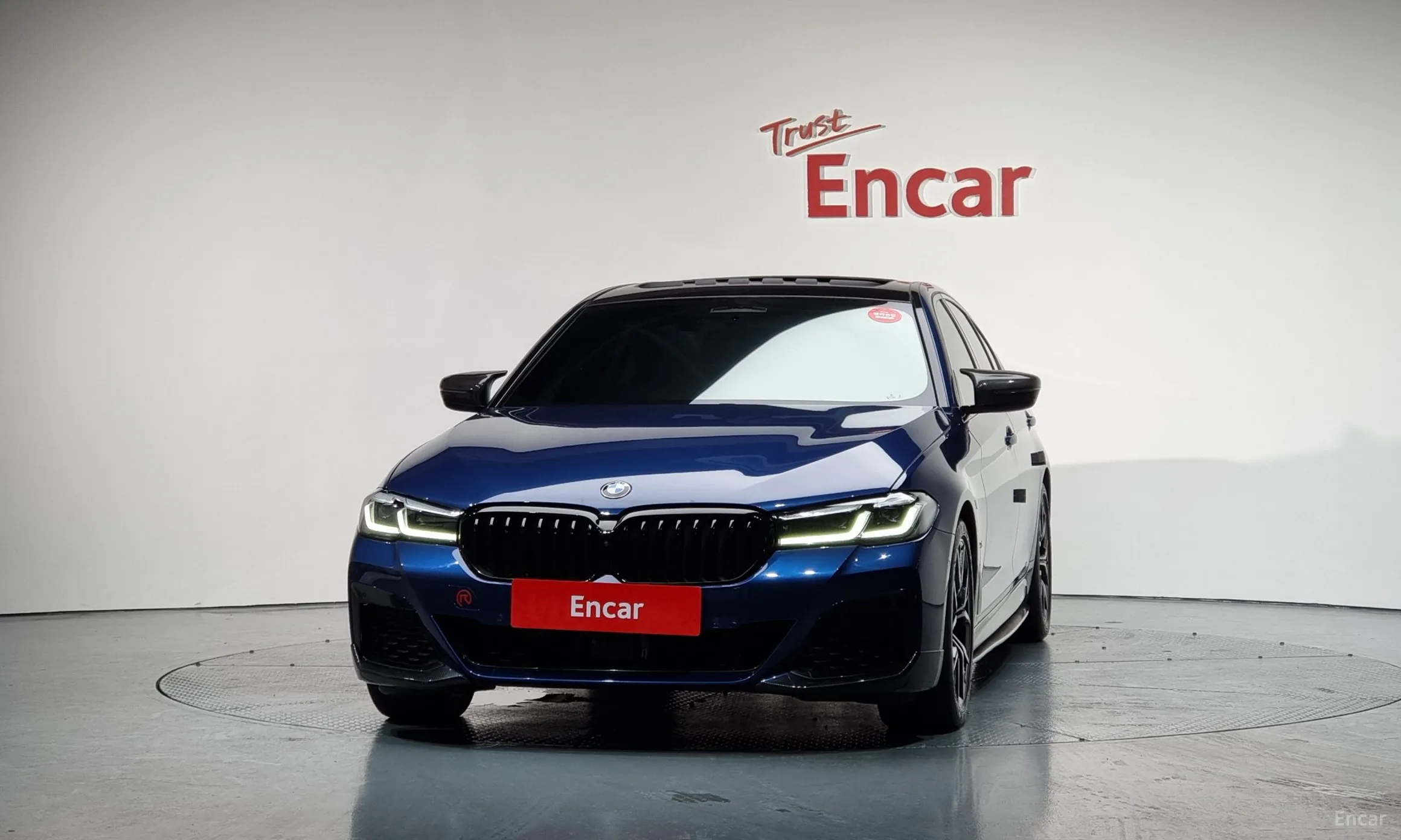 BMW 5 Series (G30) превью 2