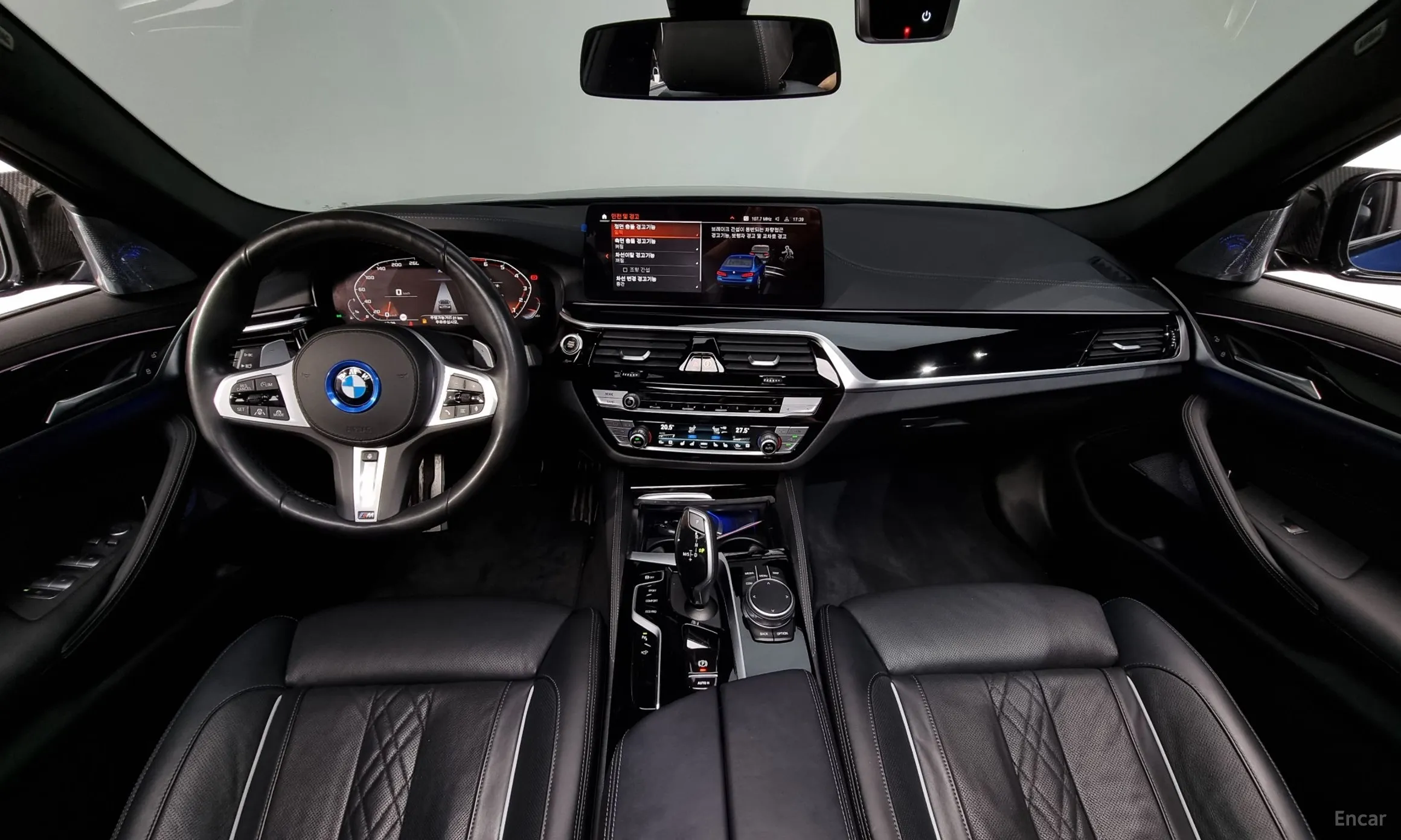 BMW 5 Series (G30) превью 4