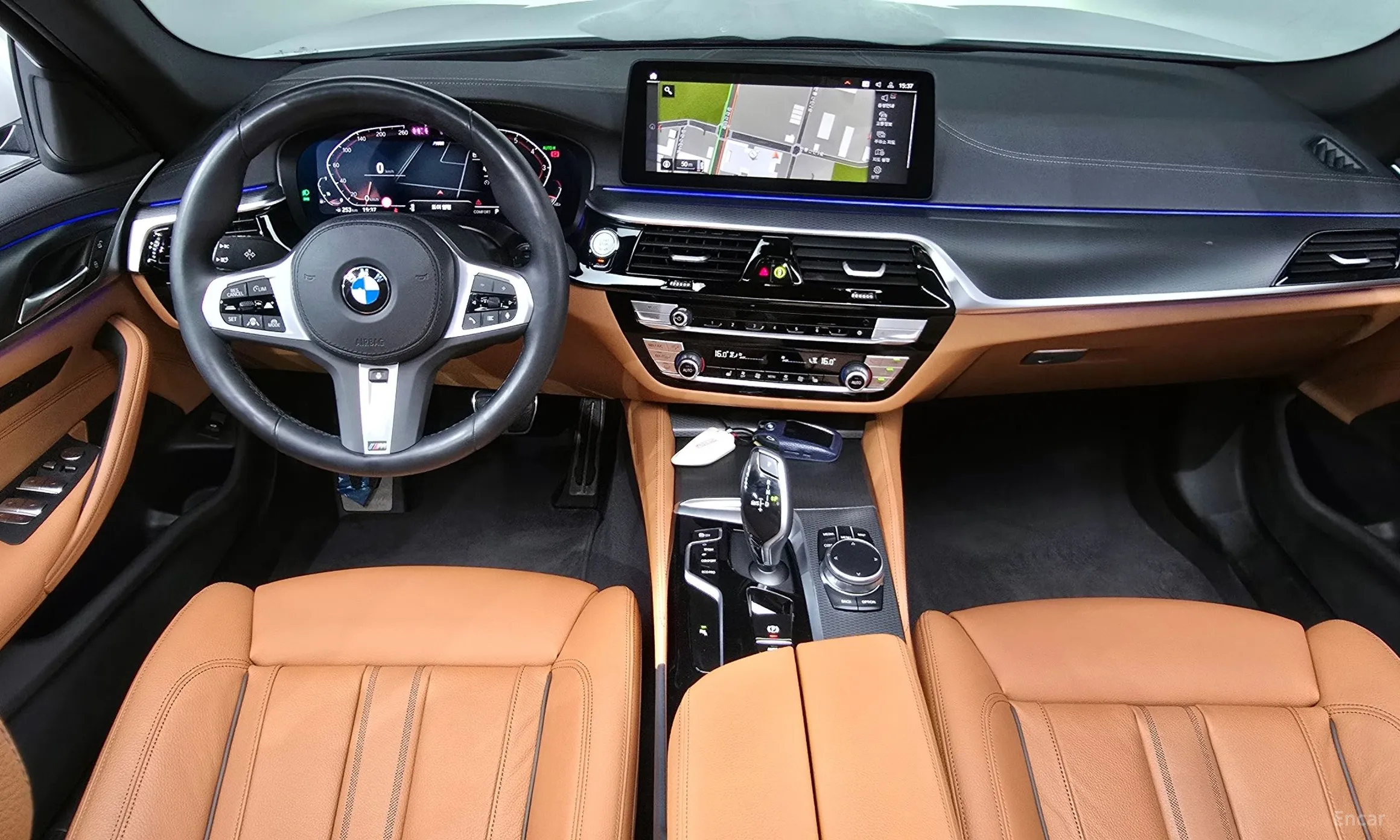 BMW 5 Series (G30) превью 4
