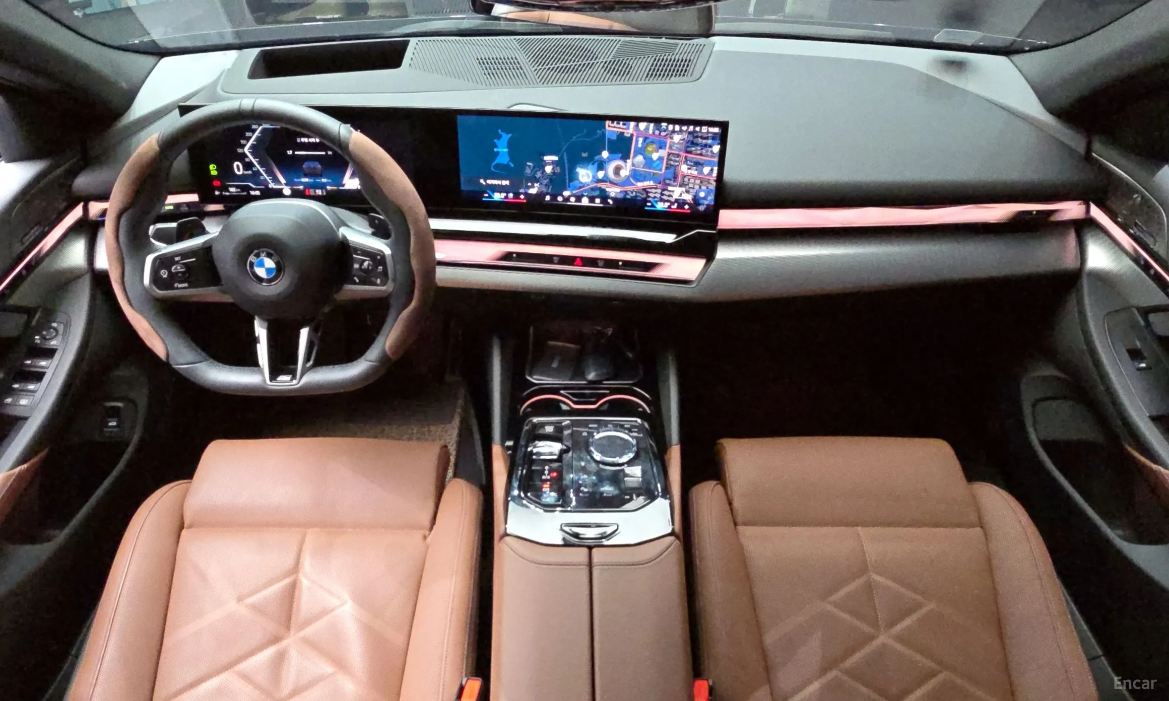BMW 5 Series (G60) превью 4