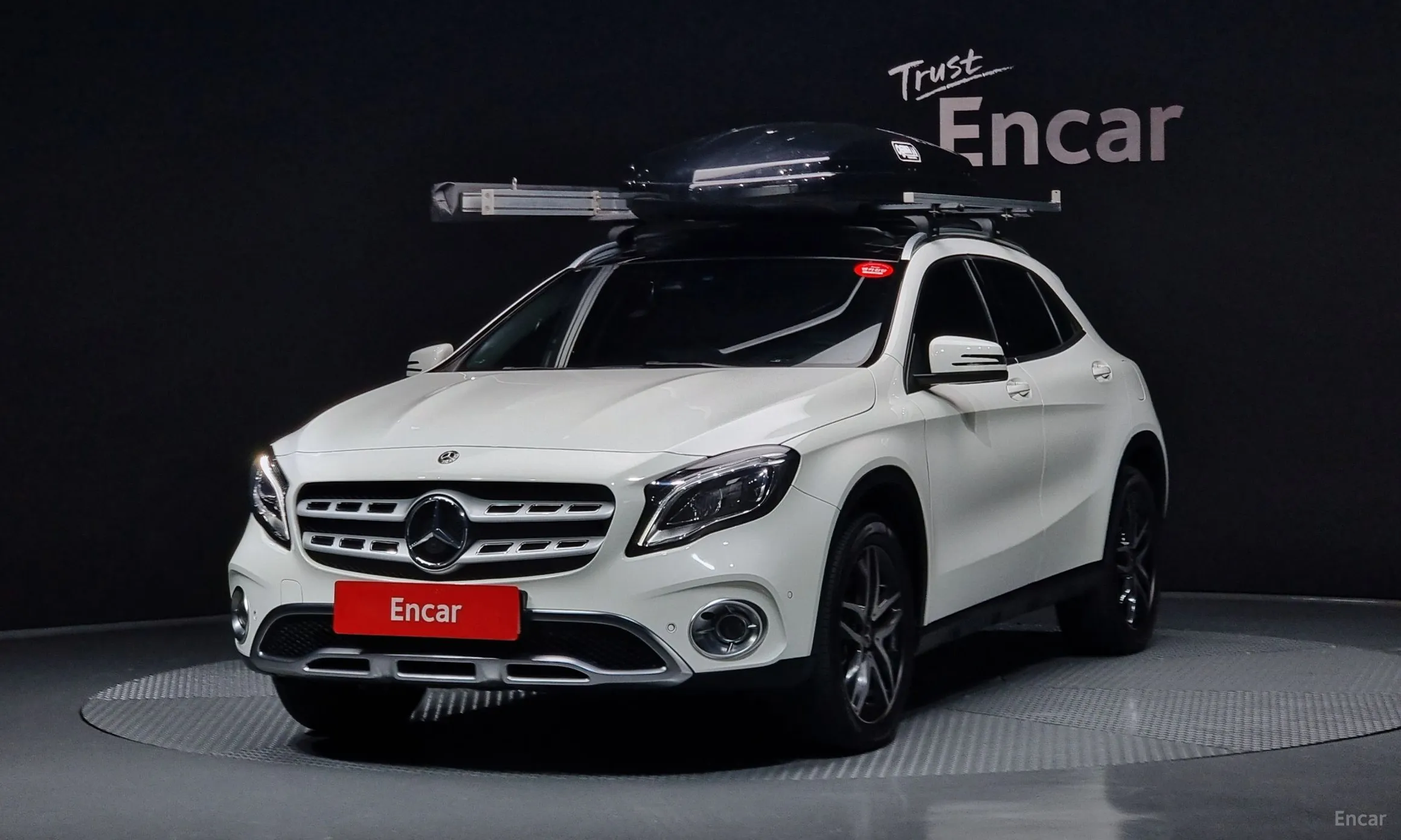 Mercedes Benz GLA-Class X156