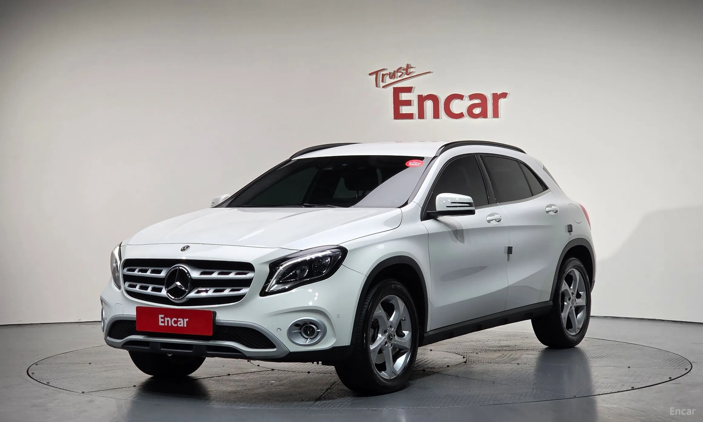 Mercedes Benz GLA-Class X156