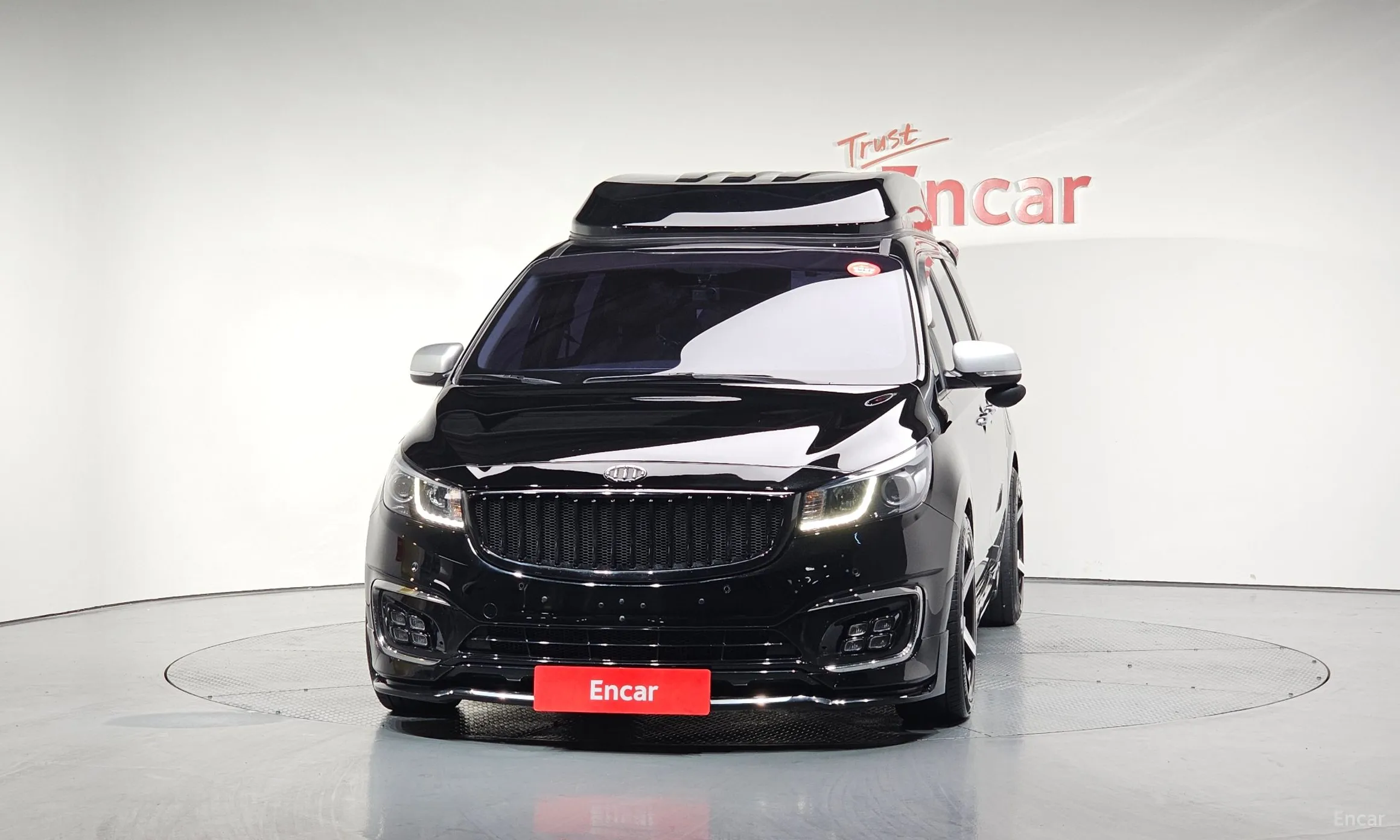 Kia Carnival превью 2