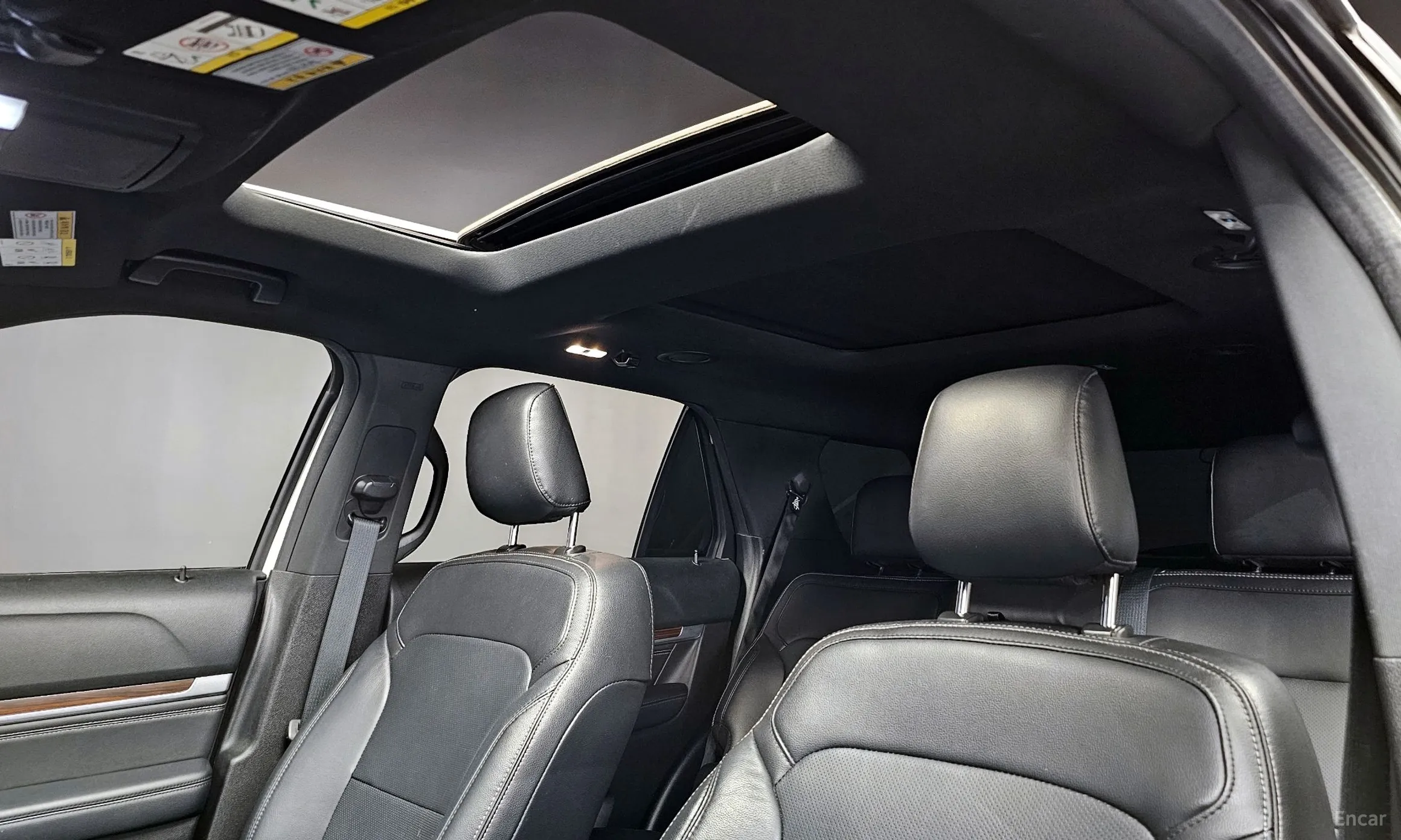 Ford Explorer превью 19