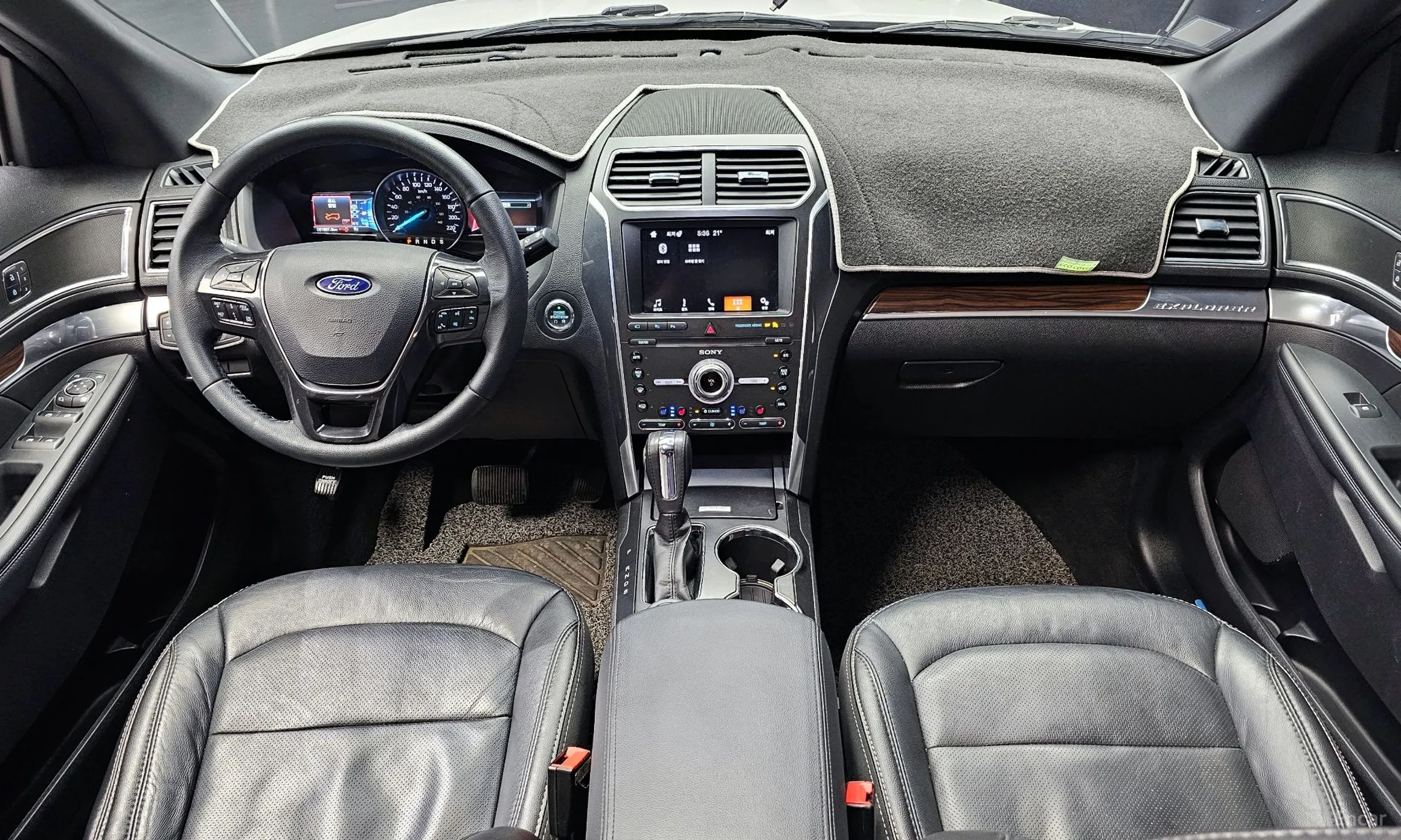 Ford Explorer превью 7