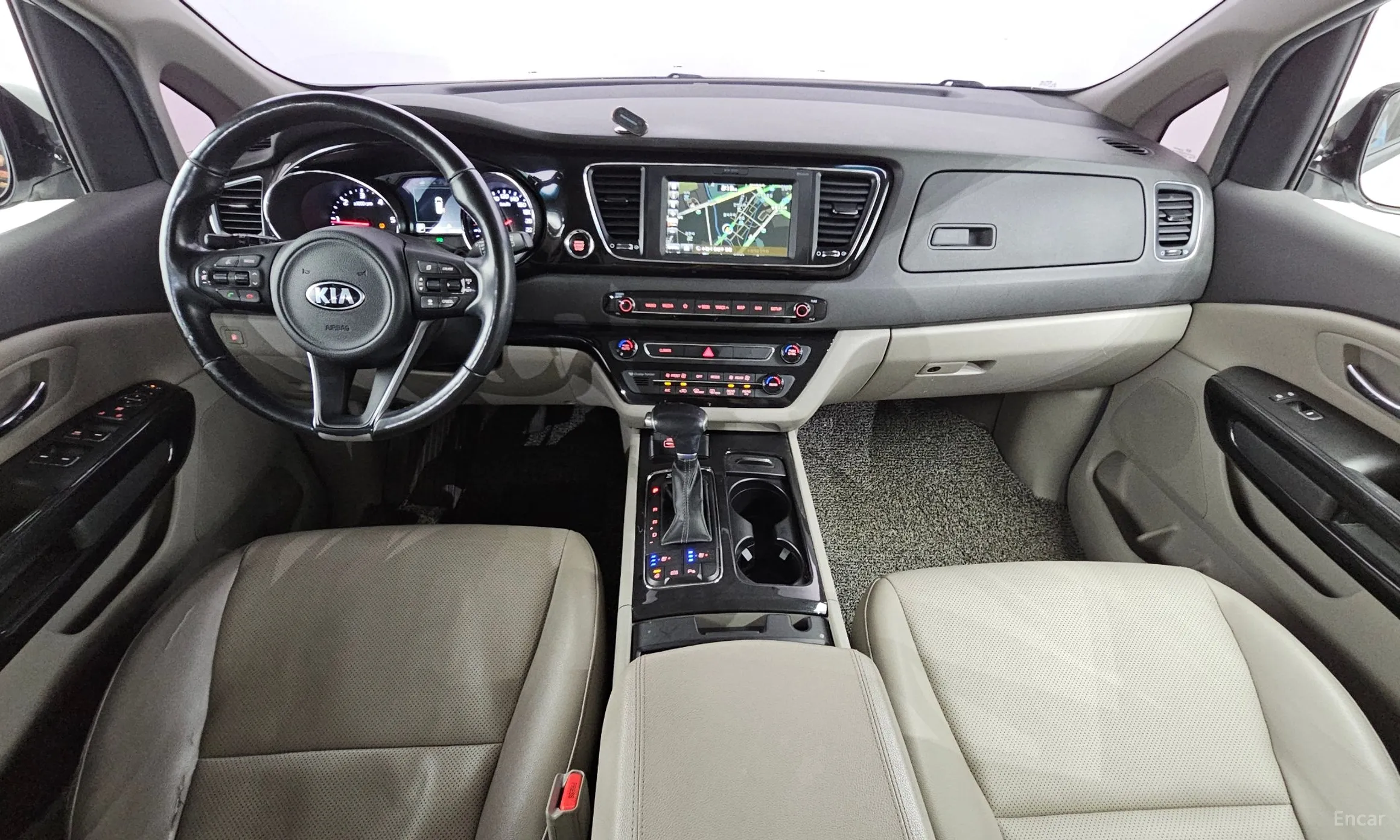 Kia Carnival превью 4
