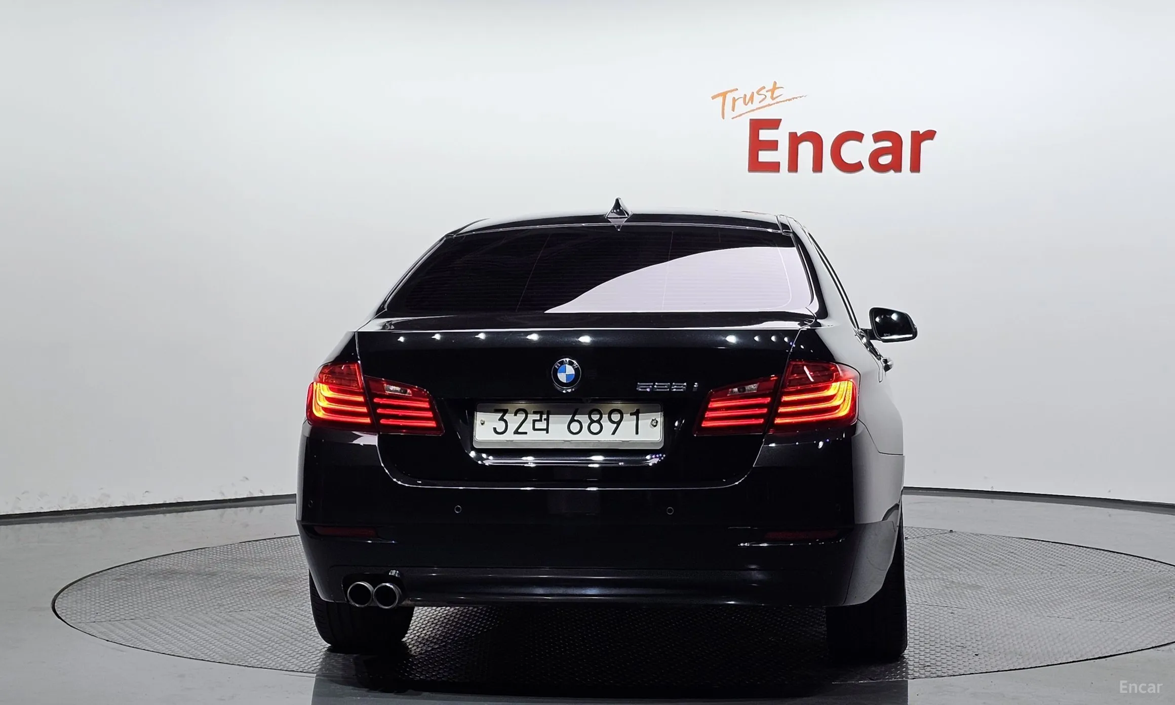 BMW 5 Series (F10) превью 3