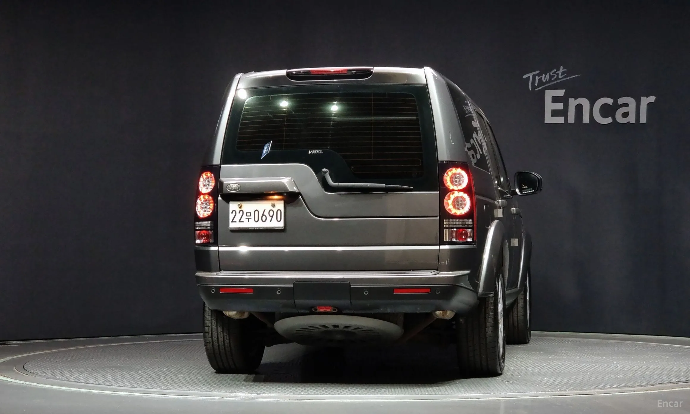 Land Rover Discovery 4 превью 3