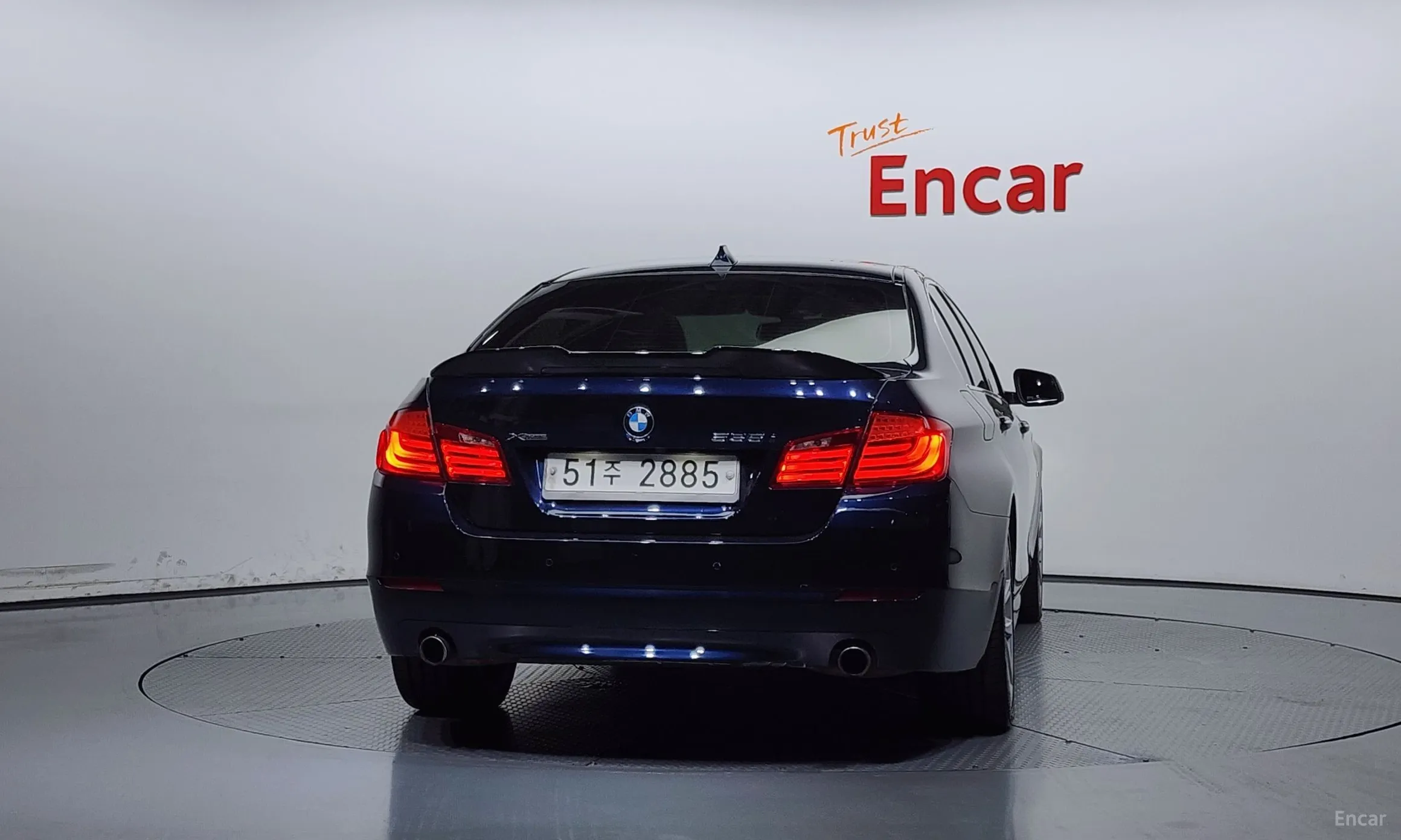 BMW 5 Series (F10) превью 3
