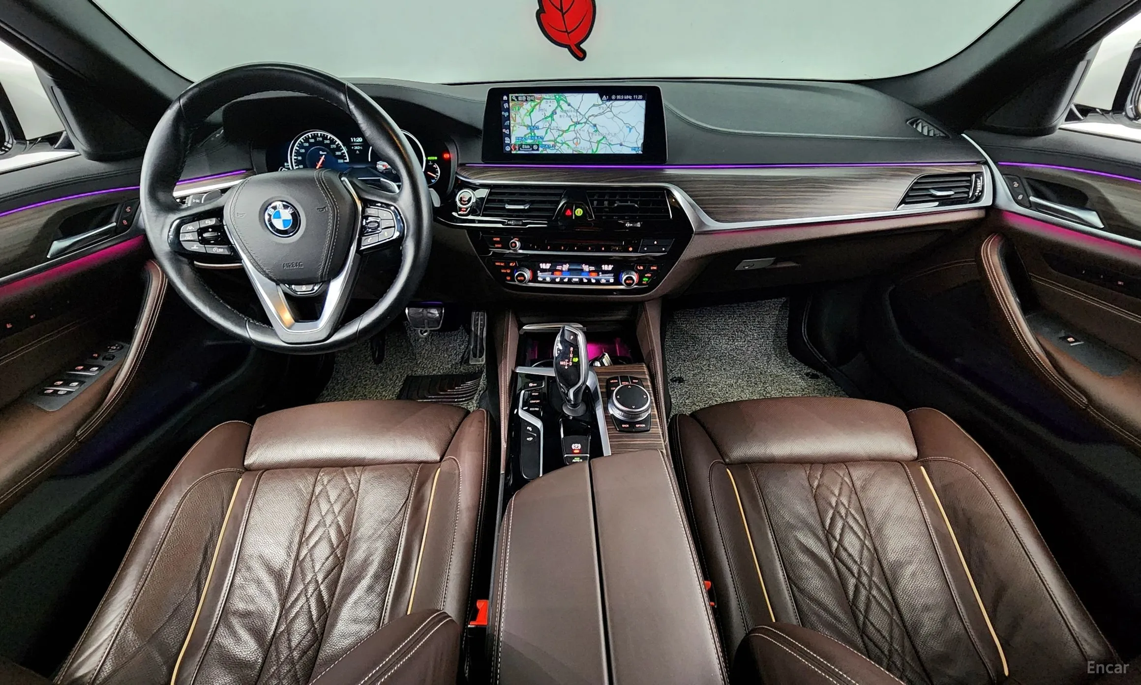 BMW 5 Series (G30) превью 4