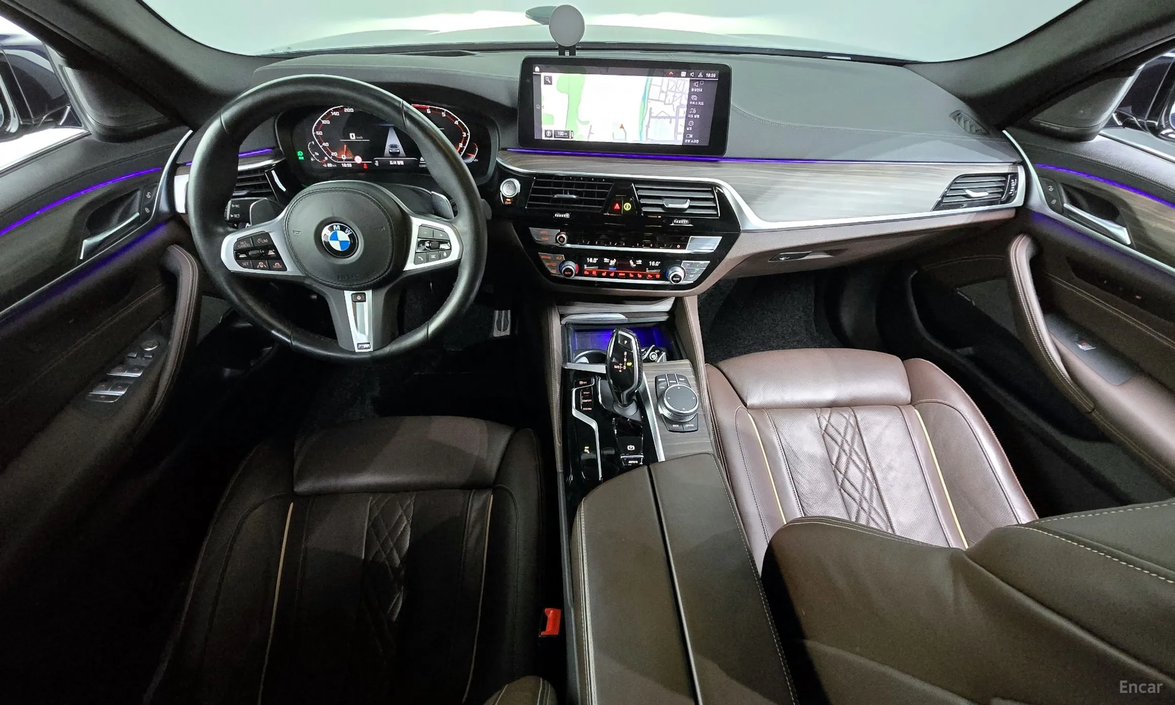 BMW 5 Series (G30) превью 4