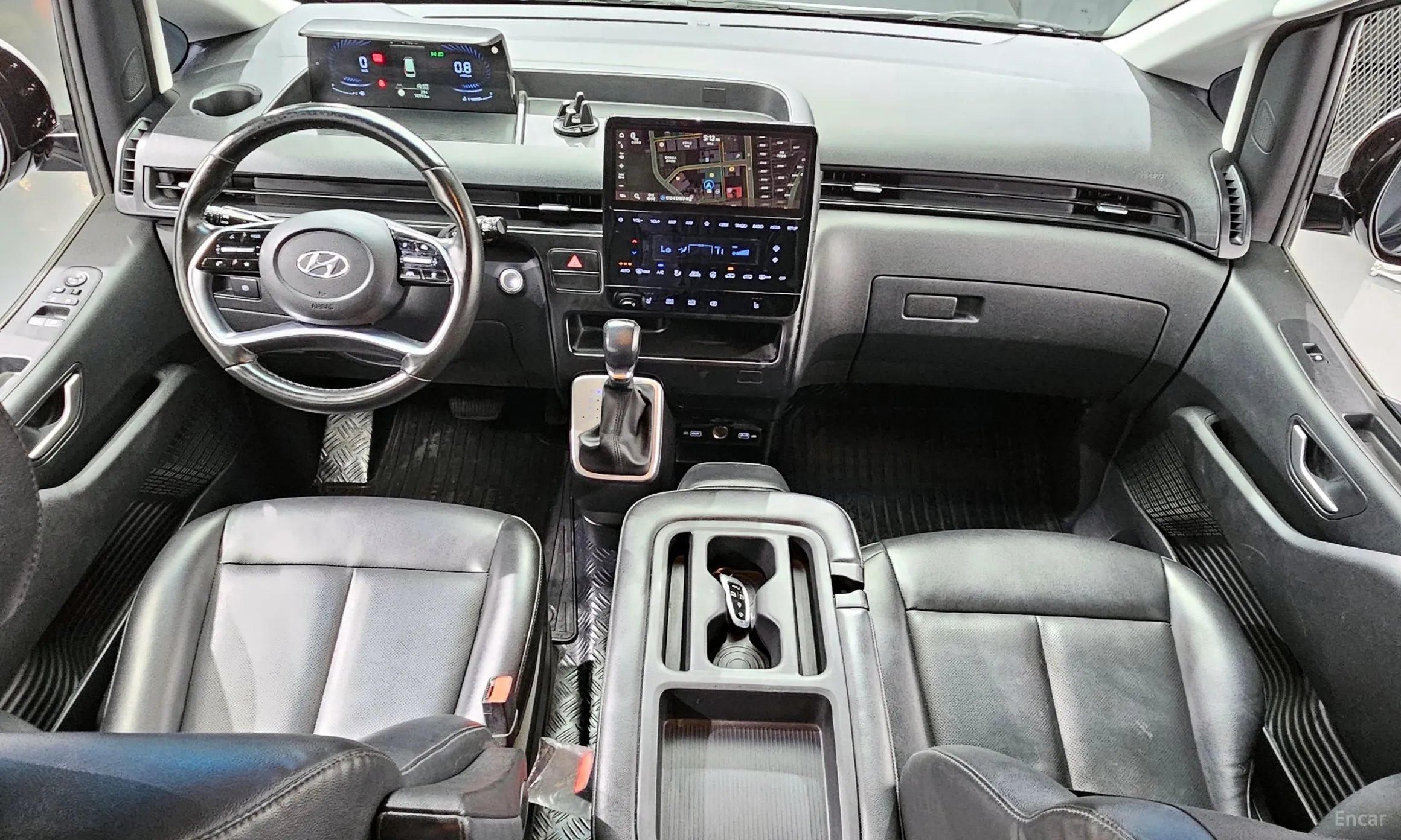 Hyundai Staria превью 4