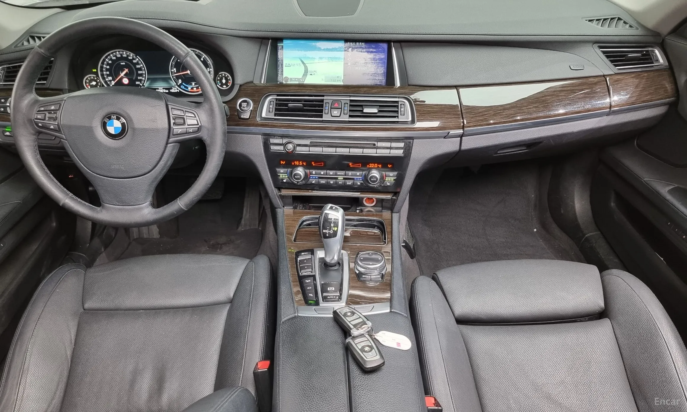BMW 7 Series (F01) превью 4