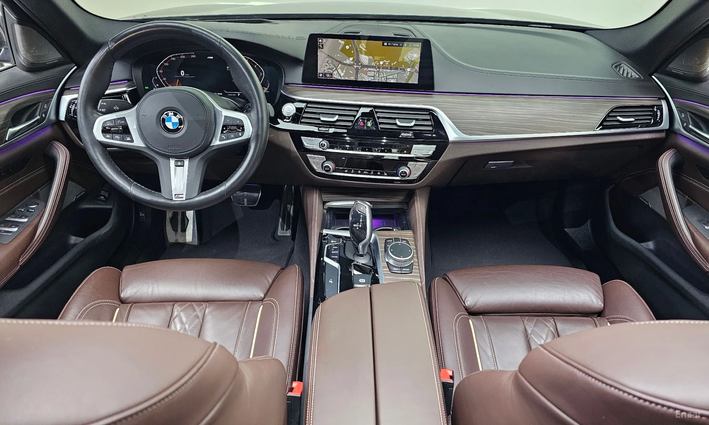 BMW 5 Series (G30) превью 4