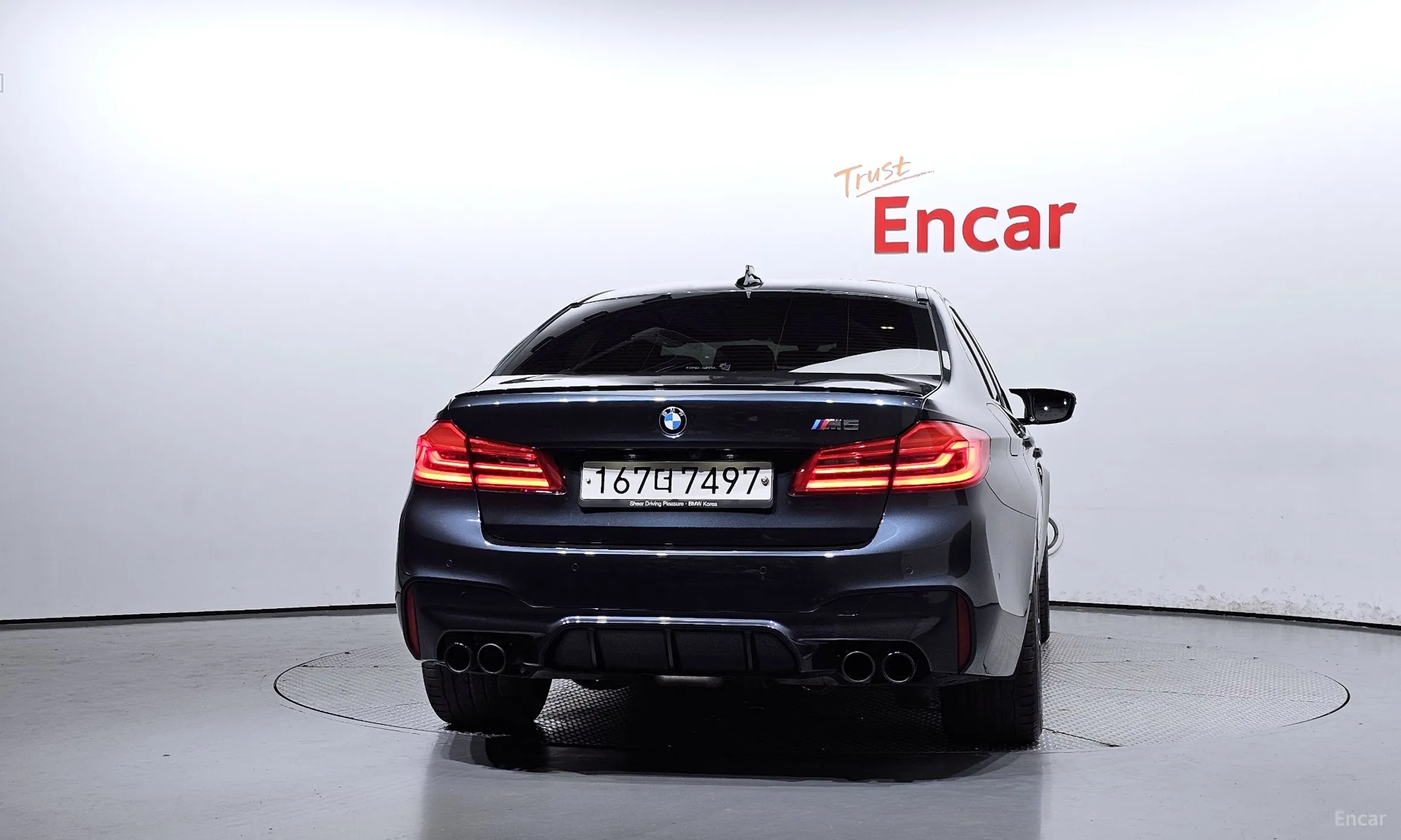 BMW M5 (F90) превью 3