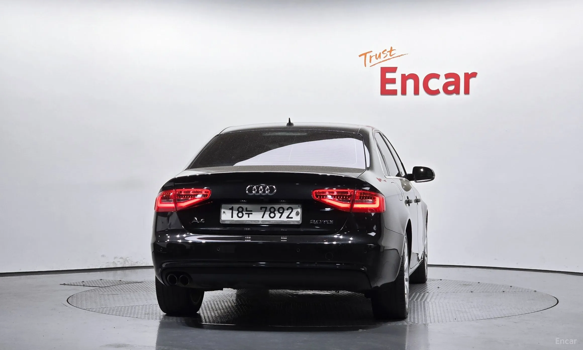 Audi New A4 превью 3