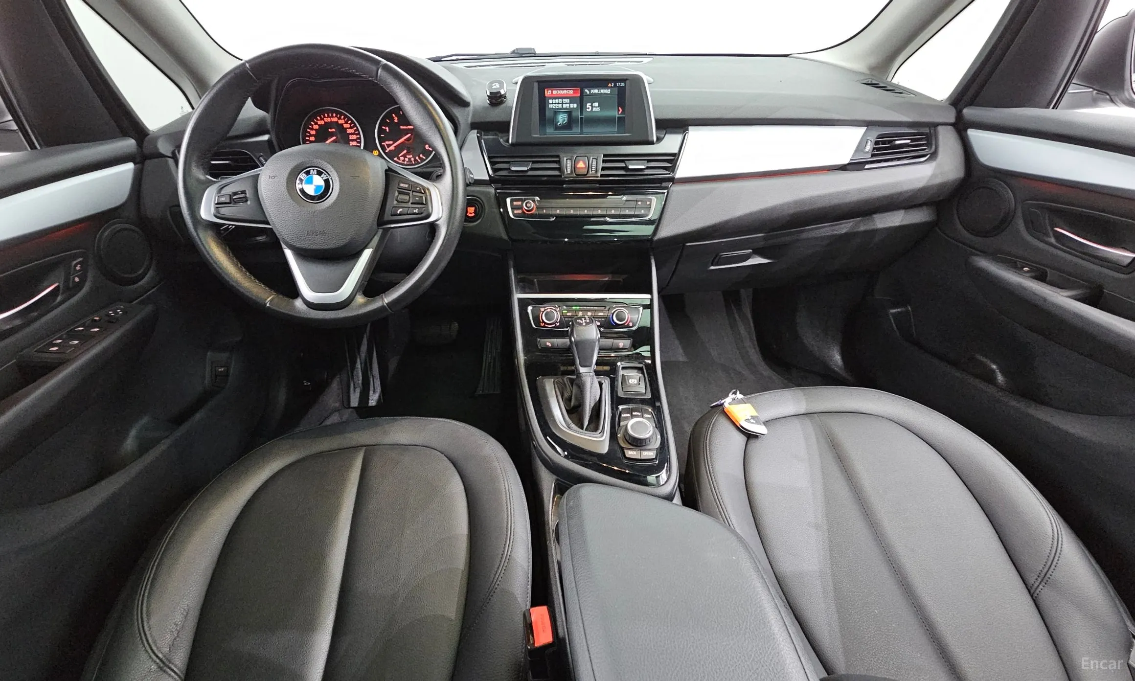 BMW 2-Series Active Tourer (F45) превью 4