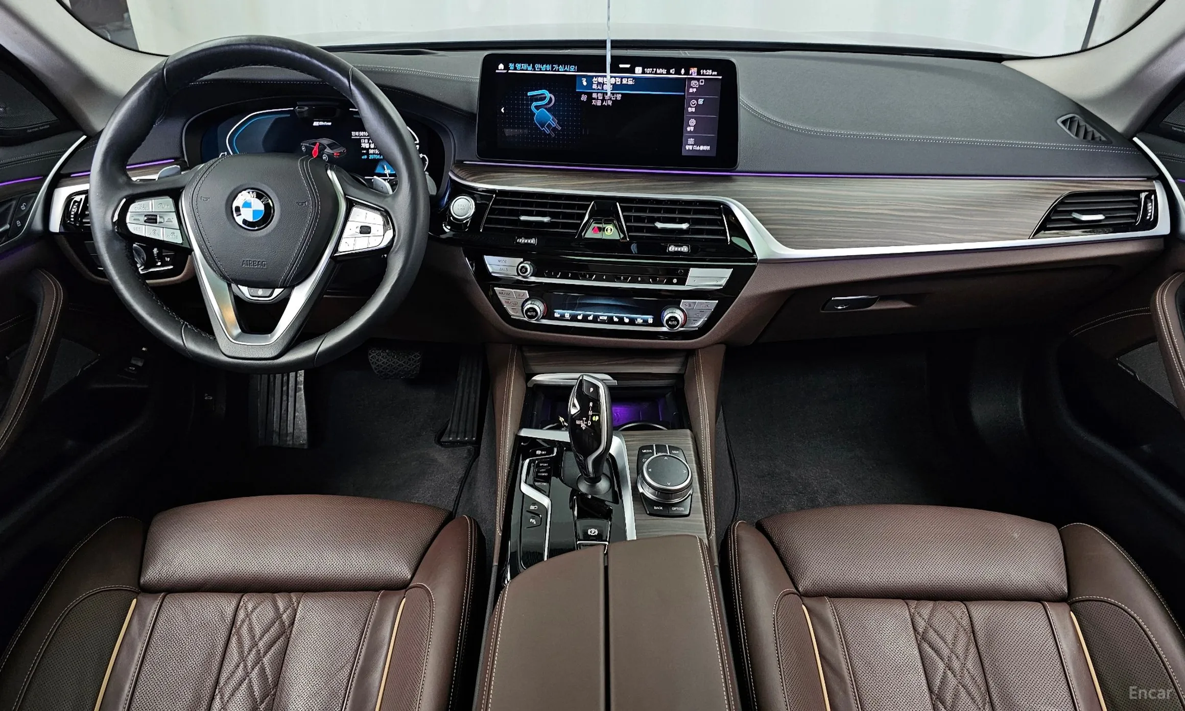 BMW 5 Series (G30) превью 4