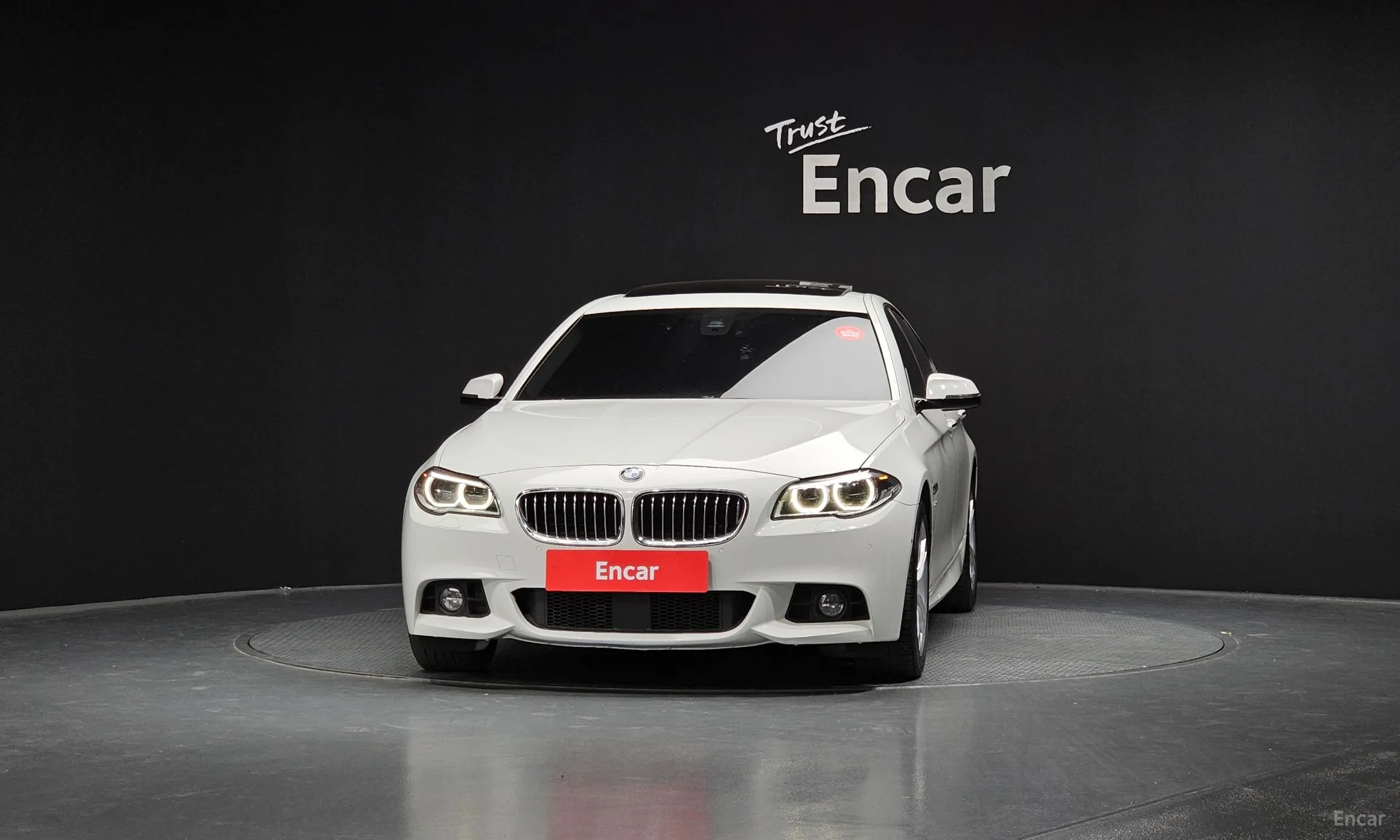 BMW 5 Series (F10) превью 2